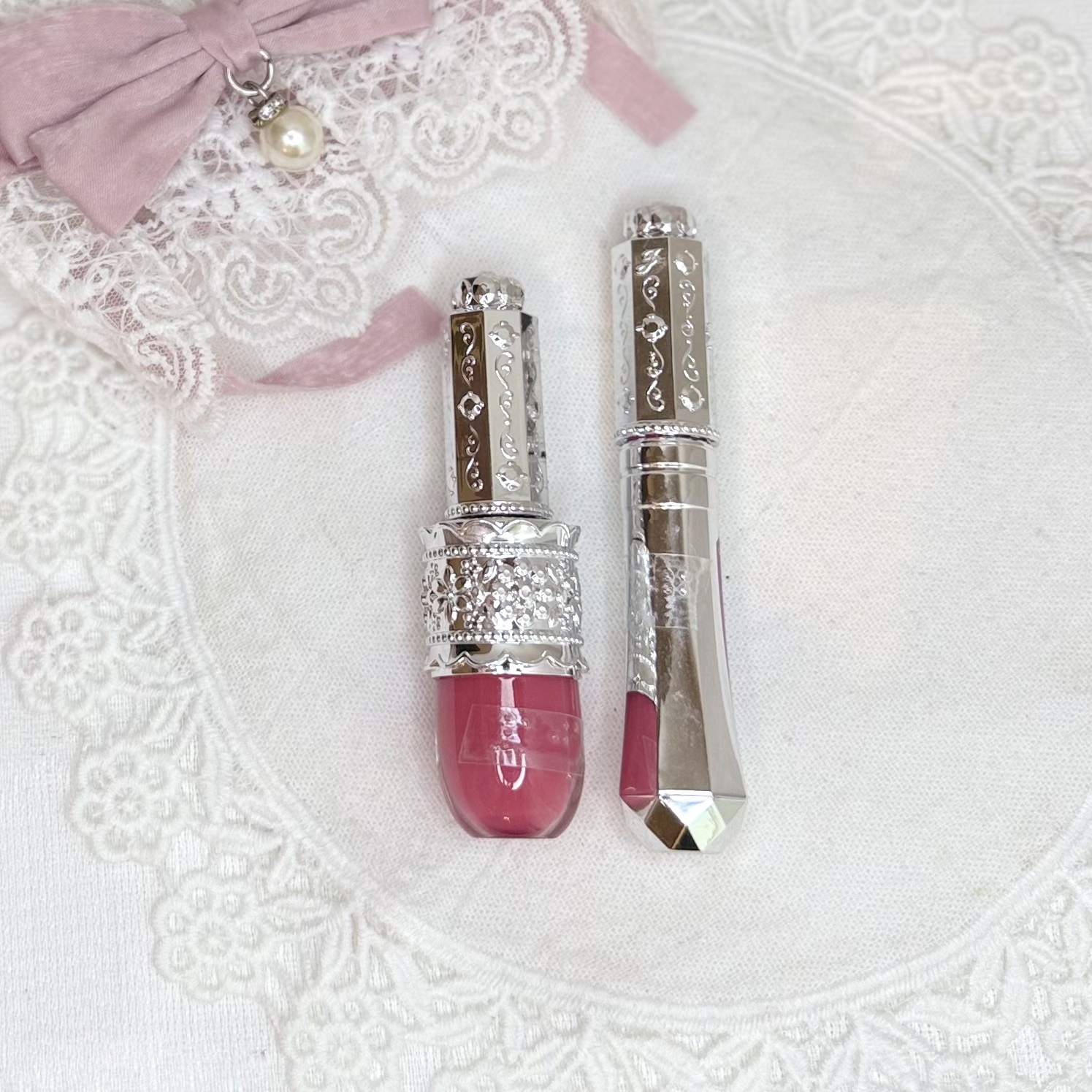 リップラッカー　ブルーミングガーランド/JILL STUART/口紅を使ったクチコミ（1枚目）