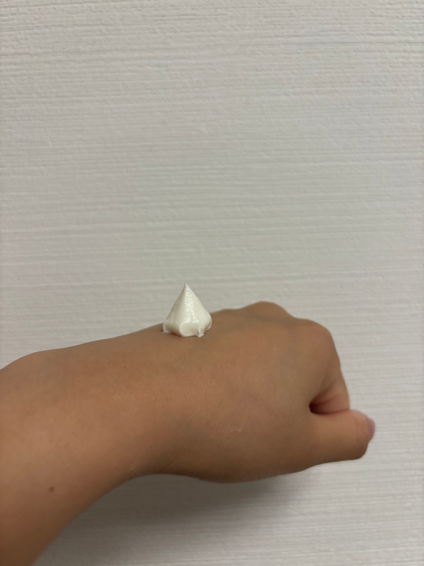 アクアリッチ エアリーホールドクリーム(呼吸感ベールUV)/ビオレ/日焼け止めクリームを使ったクチコミ(3枚目)