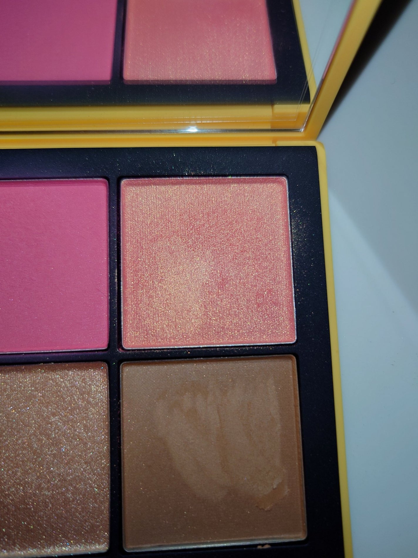 NARS ホットエスケープ チークパレット/NARS/マルチパレットを使ったクチコミ(3枚目)