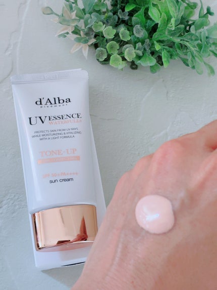 ウォータフルトーンアップサンクリーム/ダルバ/日焼け止めクリームを使ったクチコミ(3枚目)