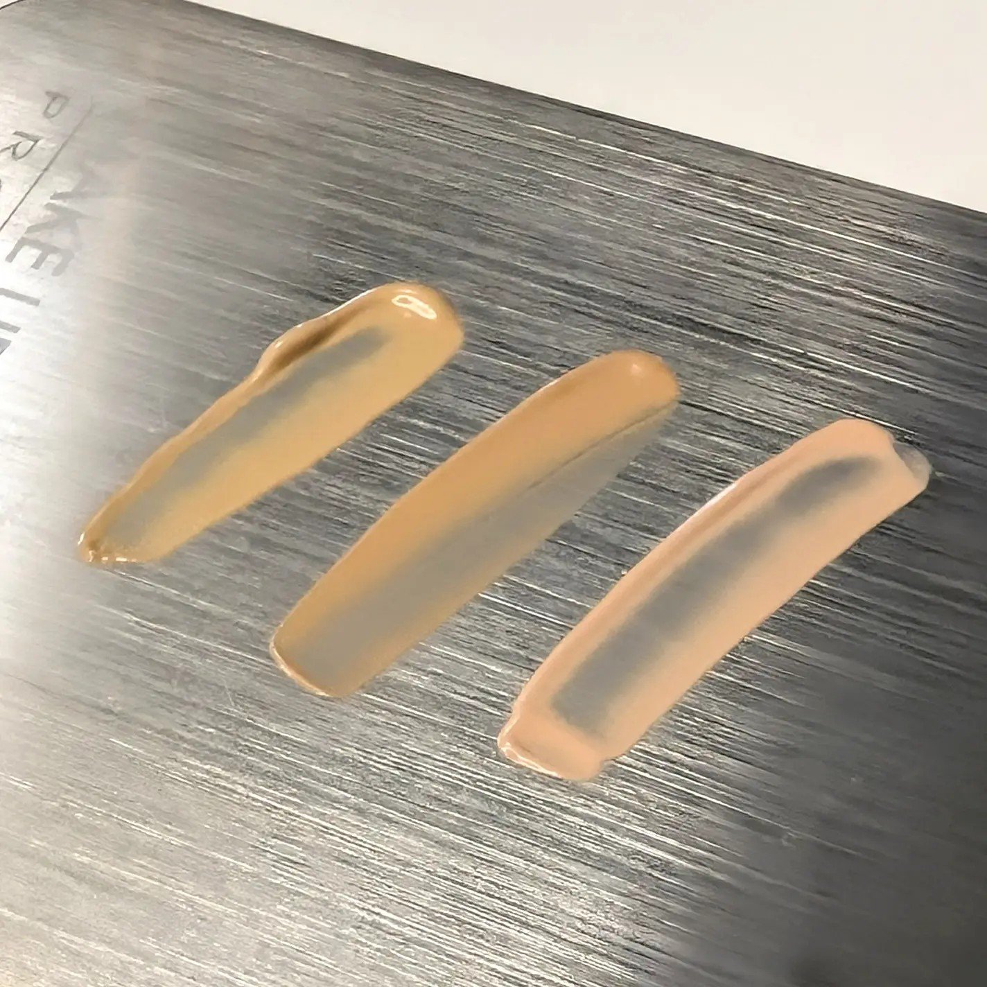 サブライム クリーム ファンデーション 102 やや明るめのオークル/PAUL & JOE BEAUTE/クリーム・エマルジョンファンデーションを使ったクチコミ（2枚目）