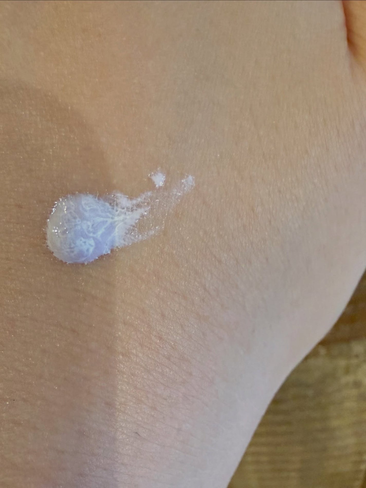 フォレストギュルタミンビタトーニングサンクリーム/FoRest by Greenfinger/日焼け止めクリームを使ったクチコミ(2枚目)