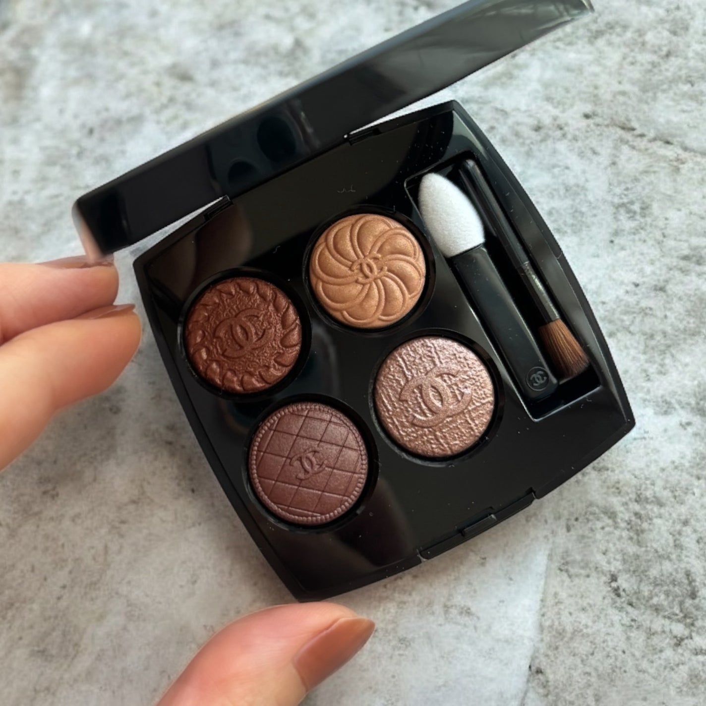 レ キャトル オンブル ブトン/CHANEL/アイシャドウパレットを使ったクチコミ(2枚目)