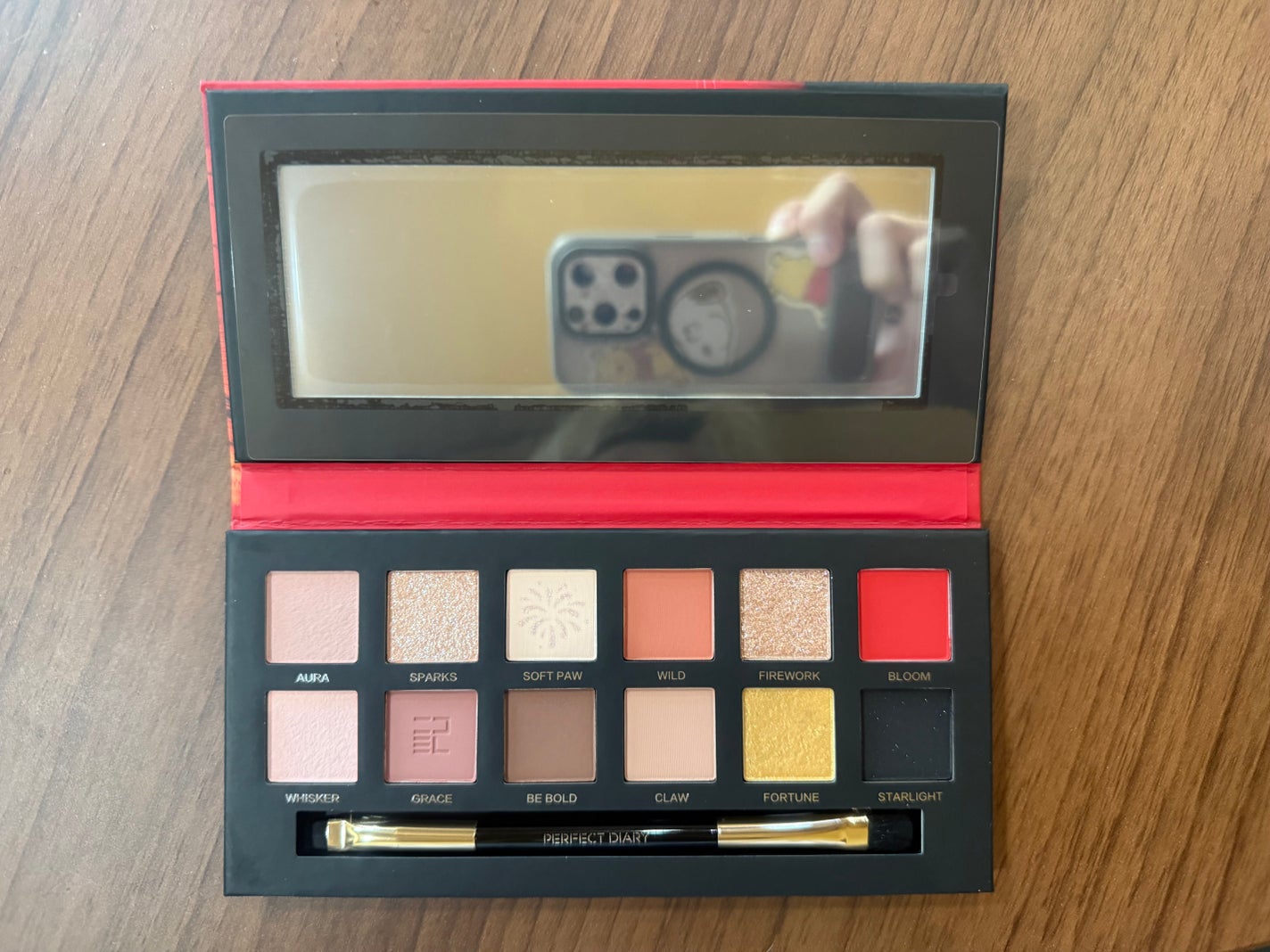 エクスプローラ12色 動物アイシャドウパレット/PERFECT DIARY/アイシャドウパレットを使ったクチコミ(2枚目)