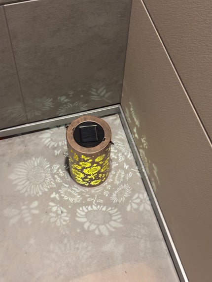 ソーラーライト ひまわり柄/Amazon/その他を使ったクチコミ(2枚目)