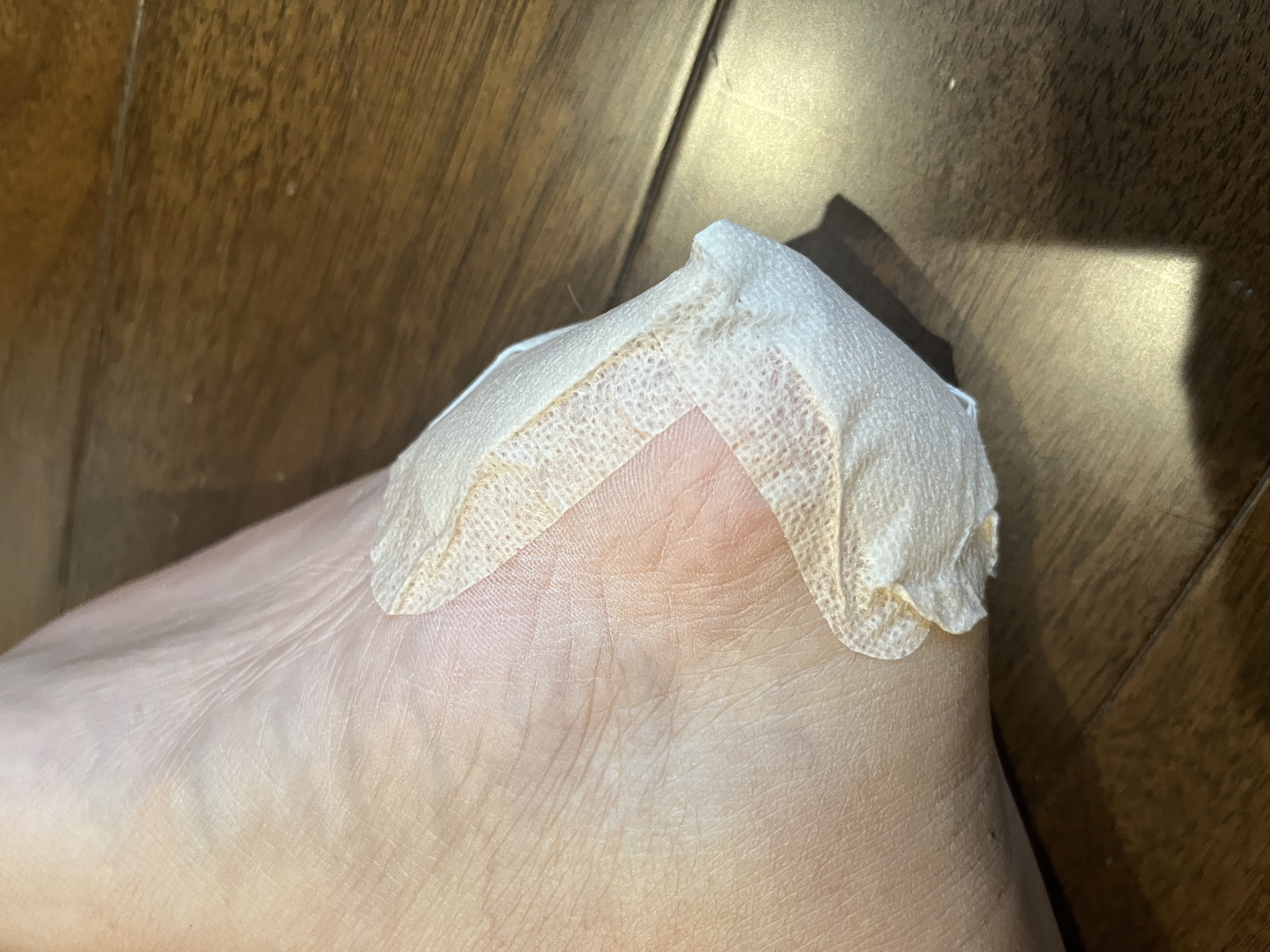 シアバター スリーピング ヒール パッチ/BAREN/レッグ・フットケアを使ったクチコミ（2枚目）