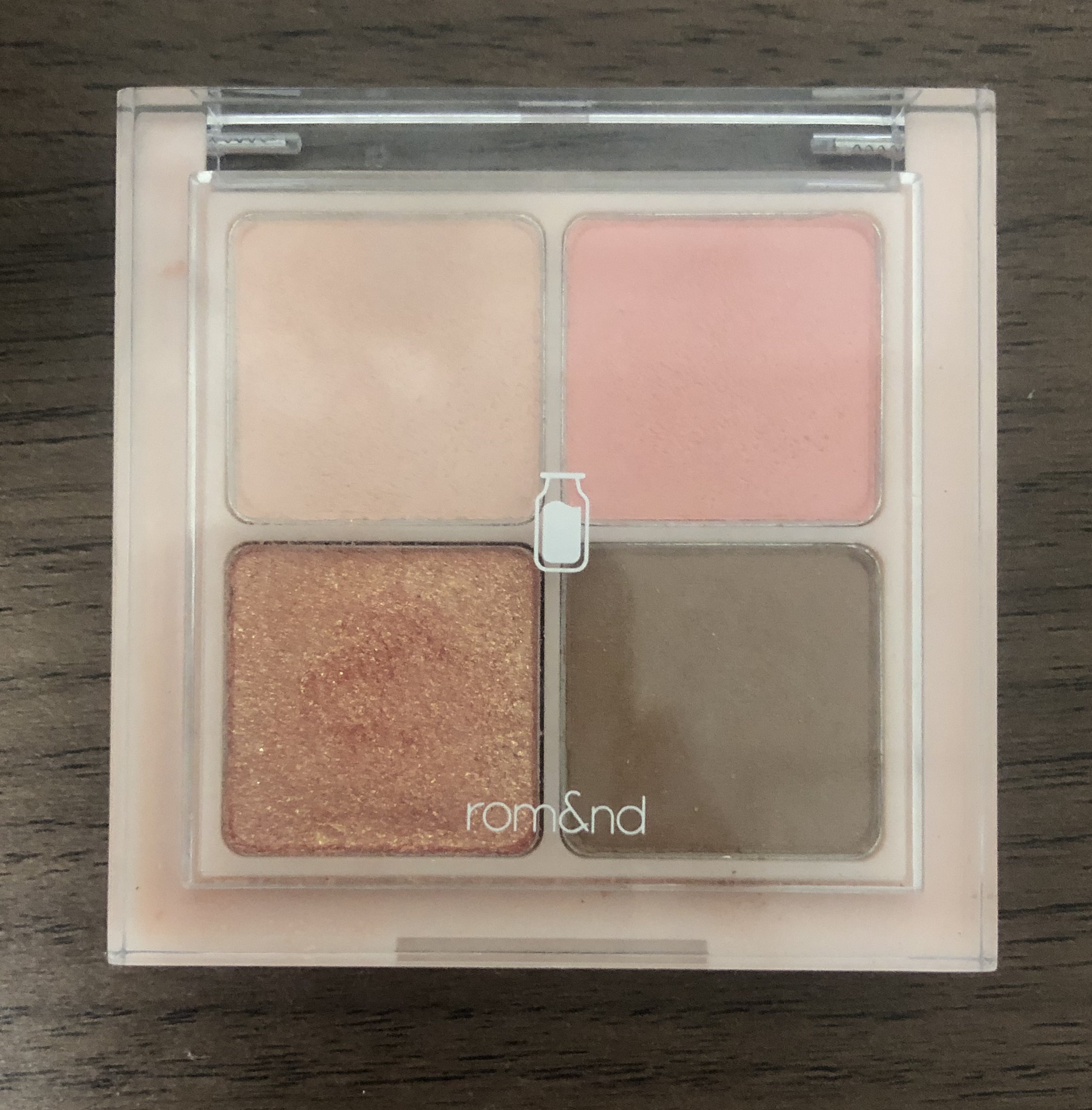 ベターザンアイズ ミルクシリーズ/rom&nd/アイシャドウパレットを使ったクチコミ（1枚目）