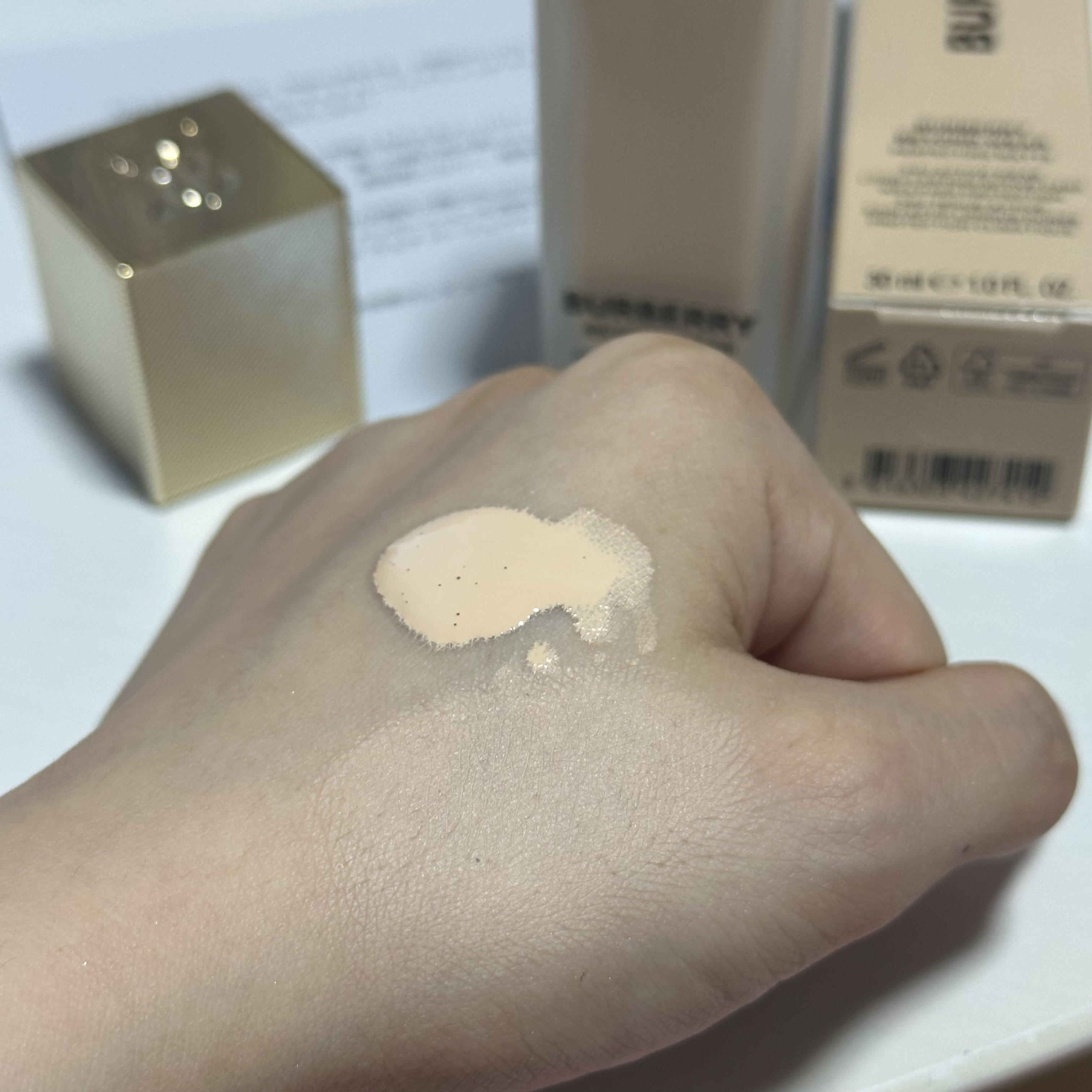 バーバリー ビヨンド ウェア パーフェクティング マット/Burberry Beauty/リキッドファンデーションを使ったクチコミ（2枚目）