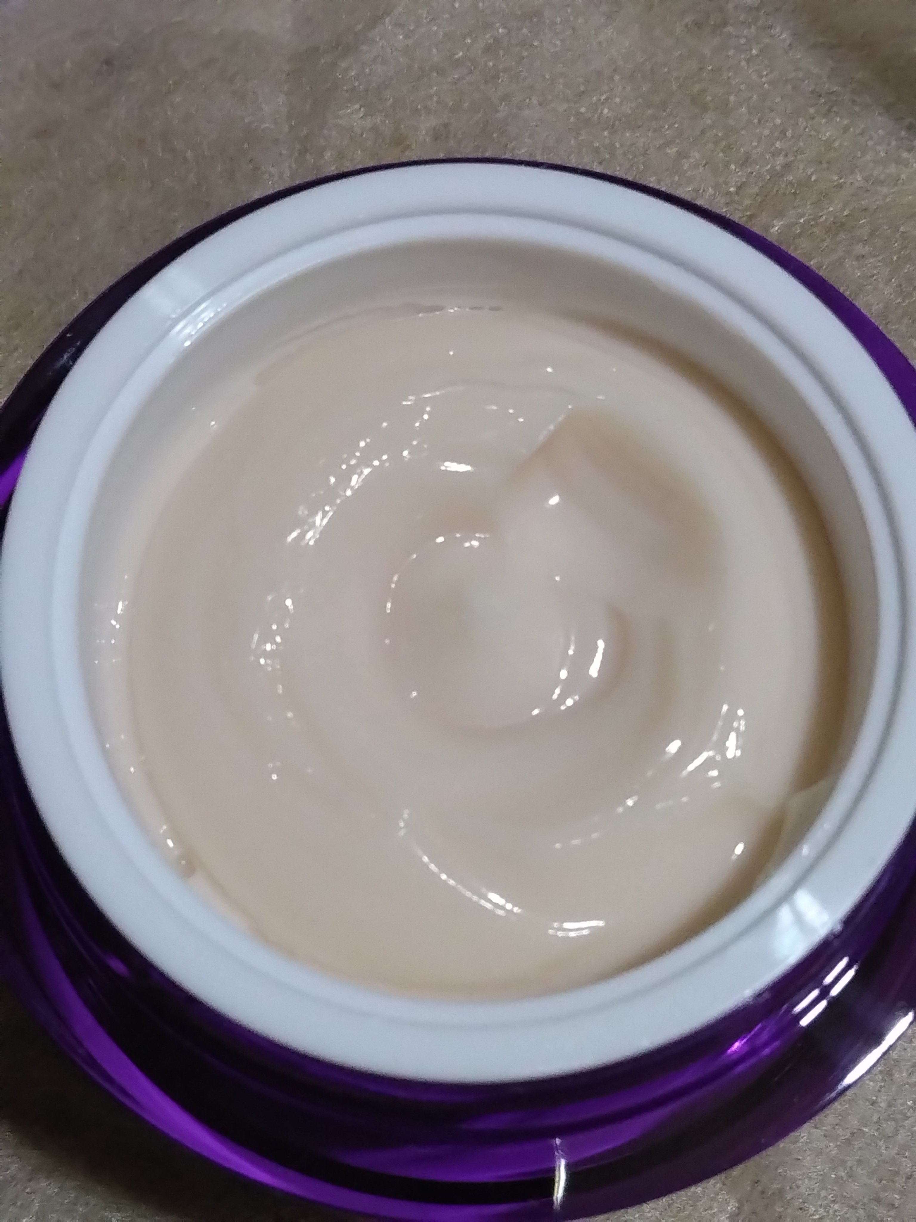 バイオヒールボ プロバイオダーム 3Dリフティングクリーム/BIOHEAL BOH/フェイスクリームを使ったクチコミ（2枚目）