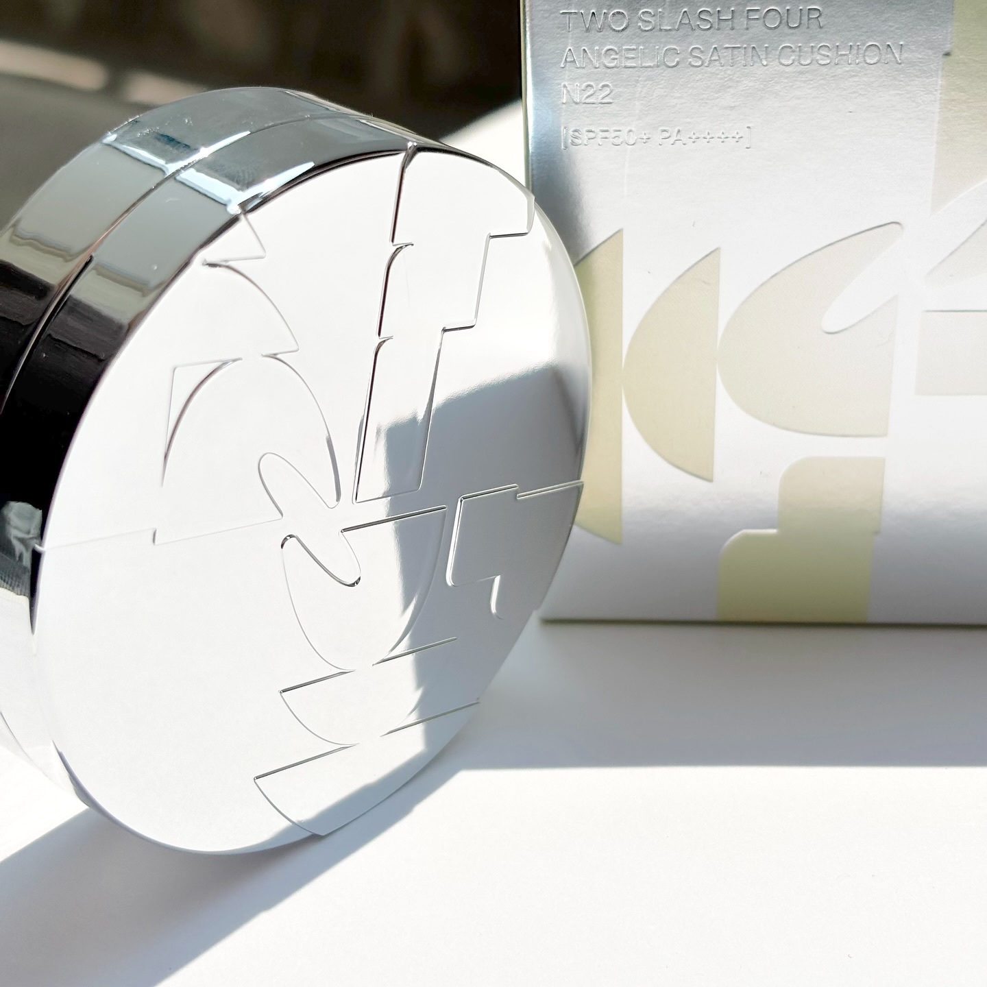 エンジェリックサテンクッション/TWO SLASH FOUR/クッションファンデーションを使ったクチコミ（2枚目）