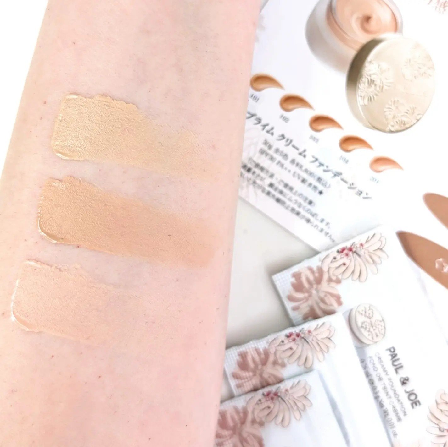 サブライム クリーム ファンデーション 102 やや明るめのオークル/PAUL & JOE BEAUTE/クリーム・エマルジョンファンデーションを使ったクチコミ（3枚目）