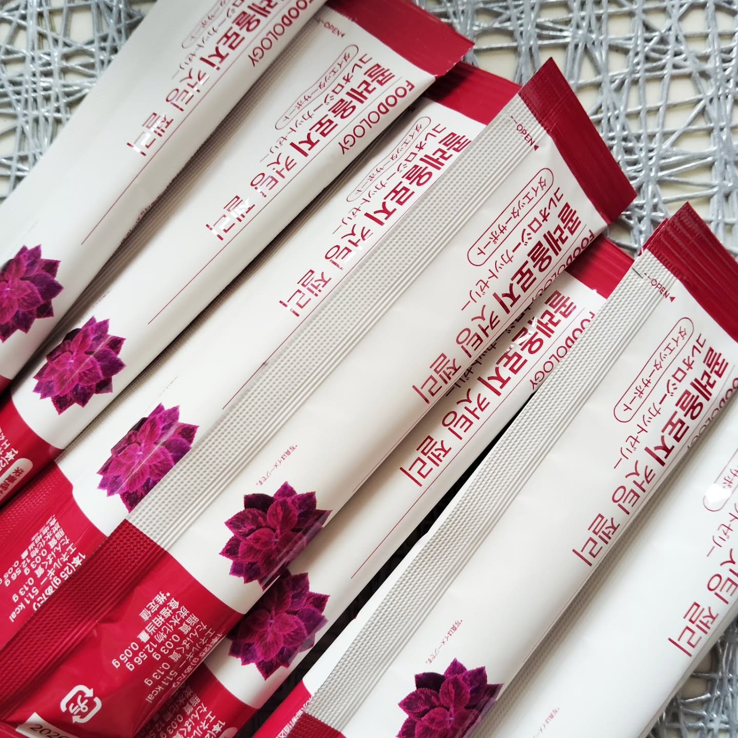 コレオロジーカットゼリー/FOODOLOGY/食品を使ったクチコミ（2枚目）