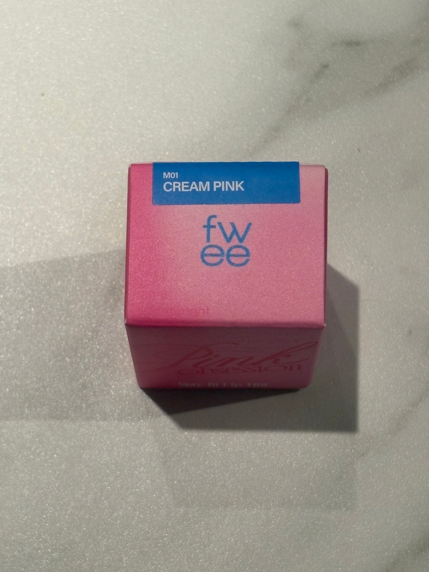 フィー ピンクオブセッションステイフィットティント/fwee/リップティントを使ったクチコミ(1枚目)