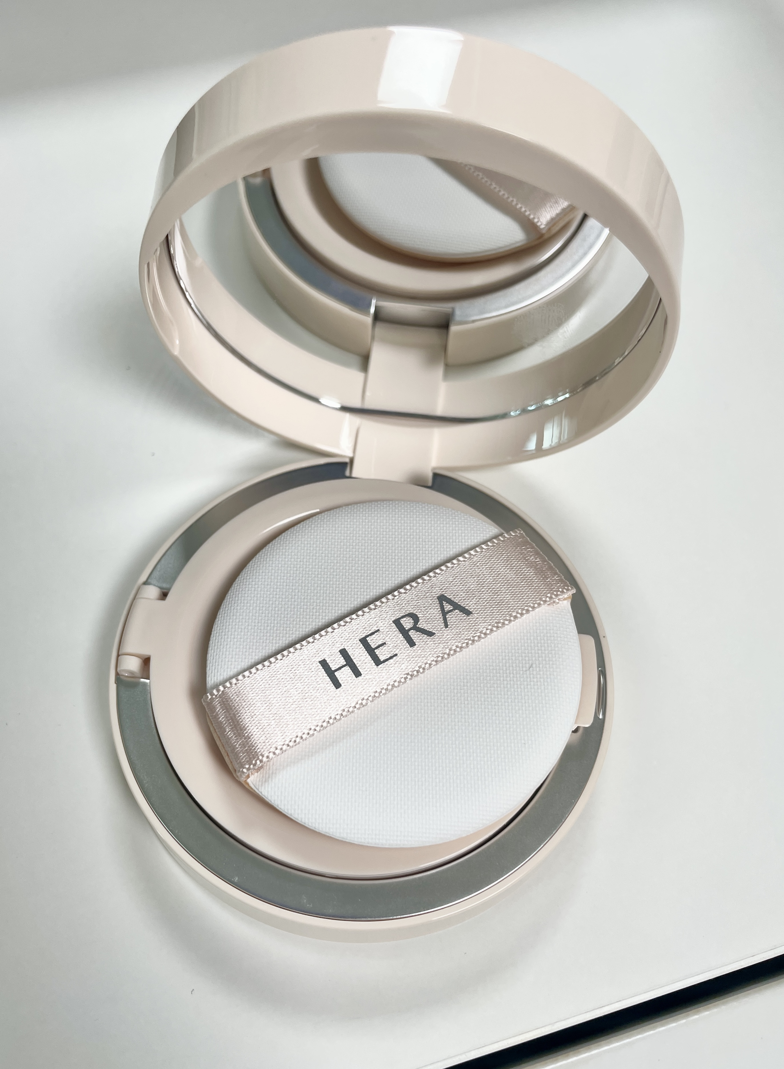 リフレクション スキン グロウ クッション ファンデーション/HERA/クッションファンデーションを使ったクチコミ（1枚目）