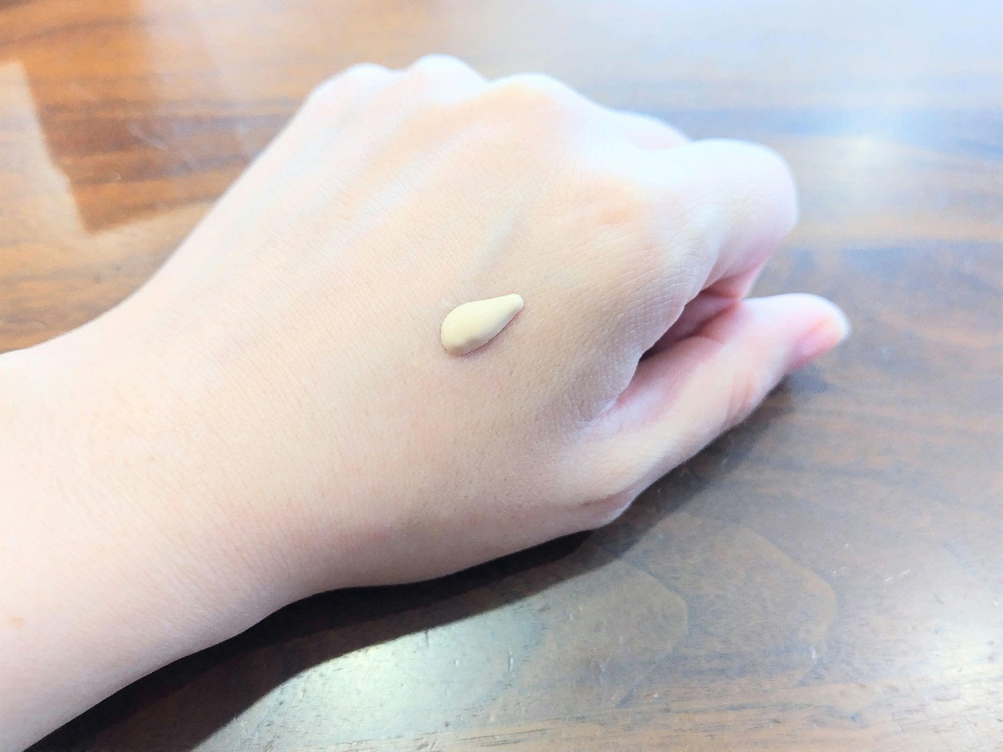 ケイト ポアレスキーパー FORドライ&オイリー/KATE/化粧下地を使ったクチコミ（2枚目）