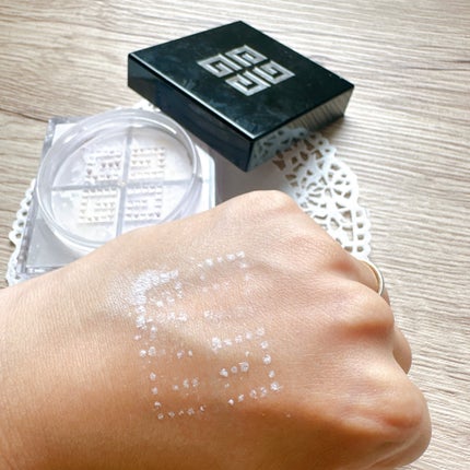 ããªãºã ã»ãªãŒãã«/GIVENCHY/ã«ãŒã¹ããŠããŒã䜿ã£ãã¯ãã³ãïŒ4æç®ïŒ