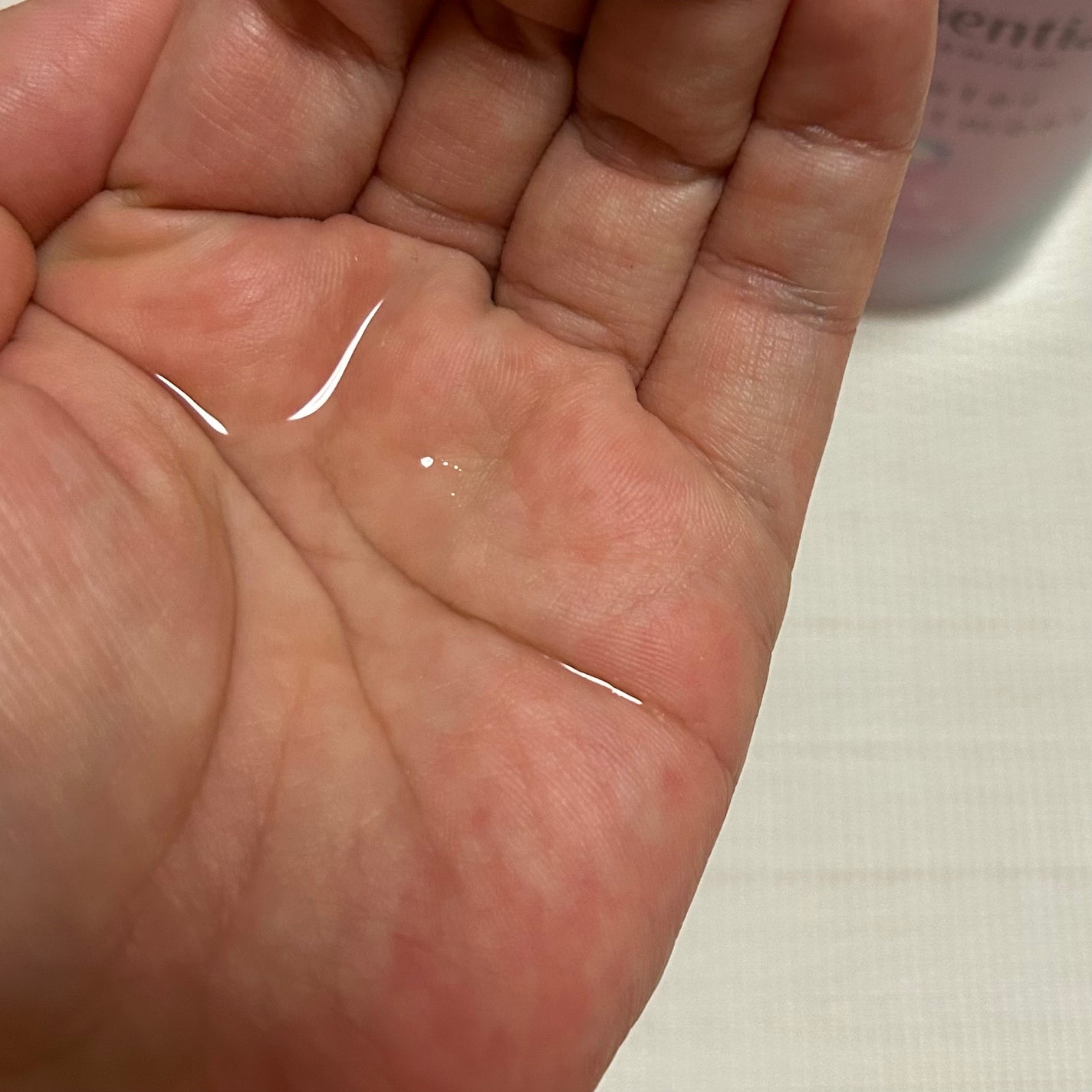 エッセンシャル プレミアム ウォータートリートメント EXスムース/エッセンシャル/アウトバストリートメントを使ったクチコミ(3枚目)