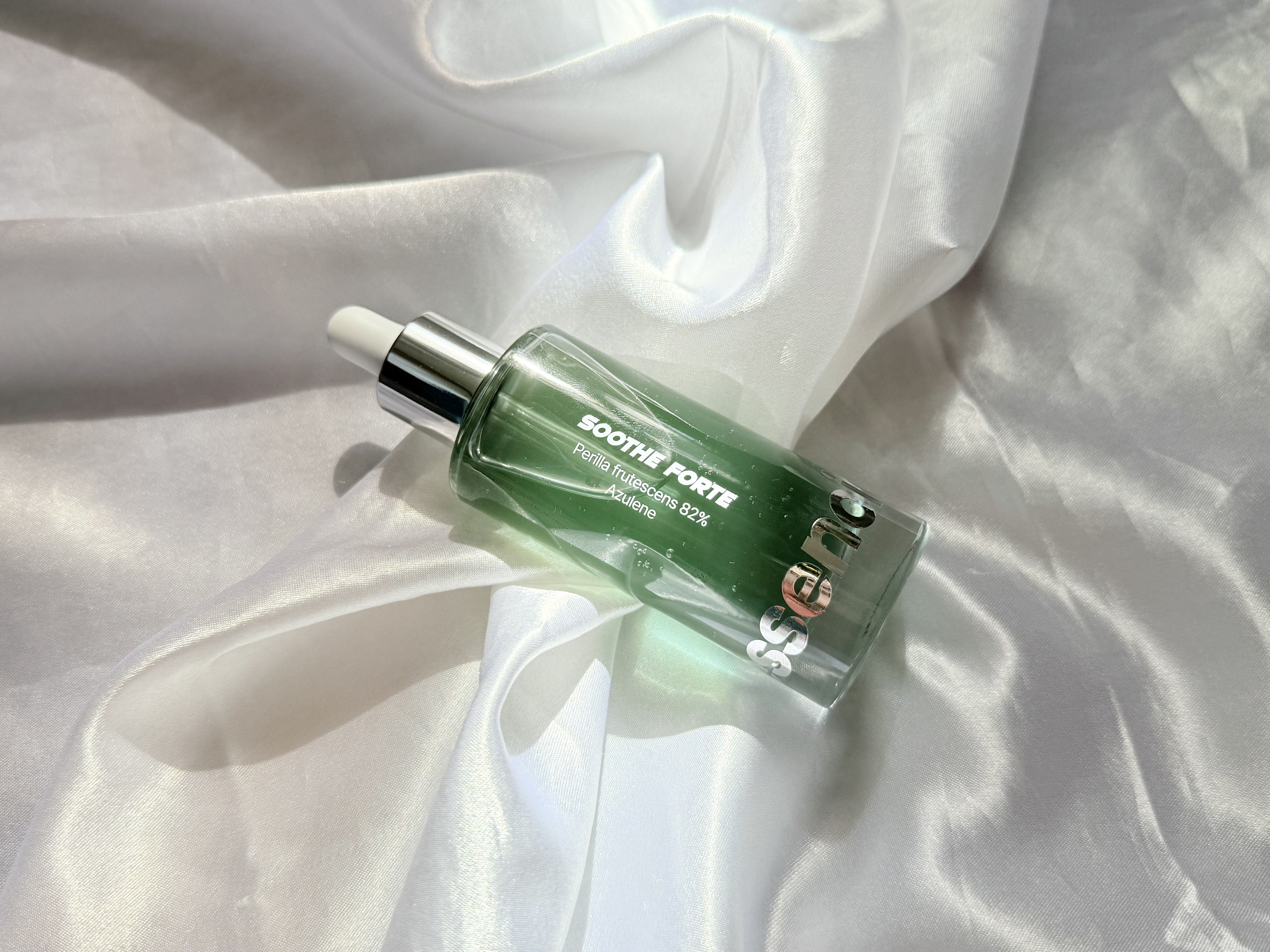 SOOTHE FORTE SERUM/essenciel/ブースター・導入液を使ったクチコミ（1枚目）