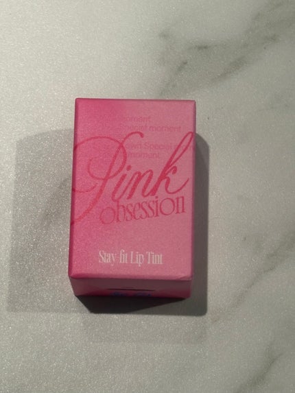 フィー ピンクオブセッションステイフィットティント/fwee/リップティントを使ったクチコミ(2枚目)