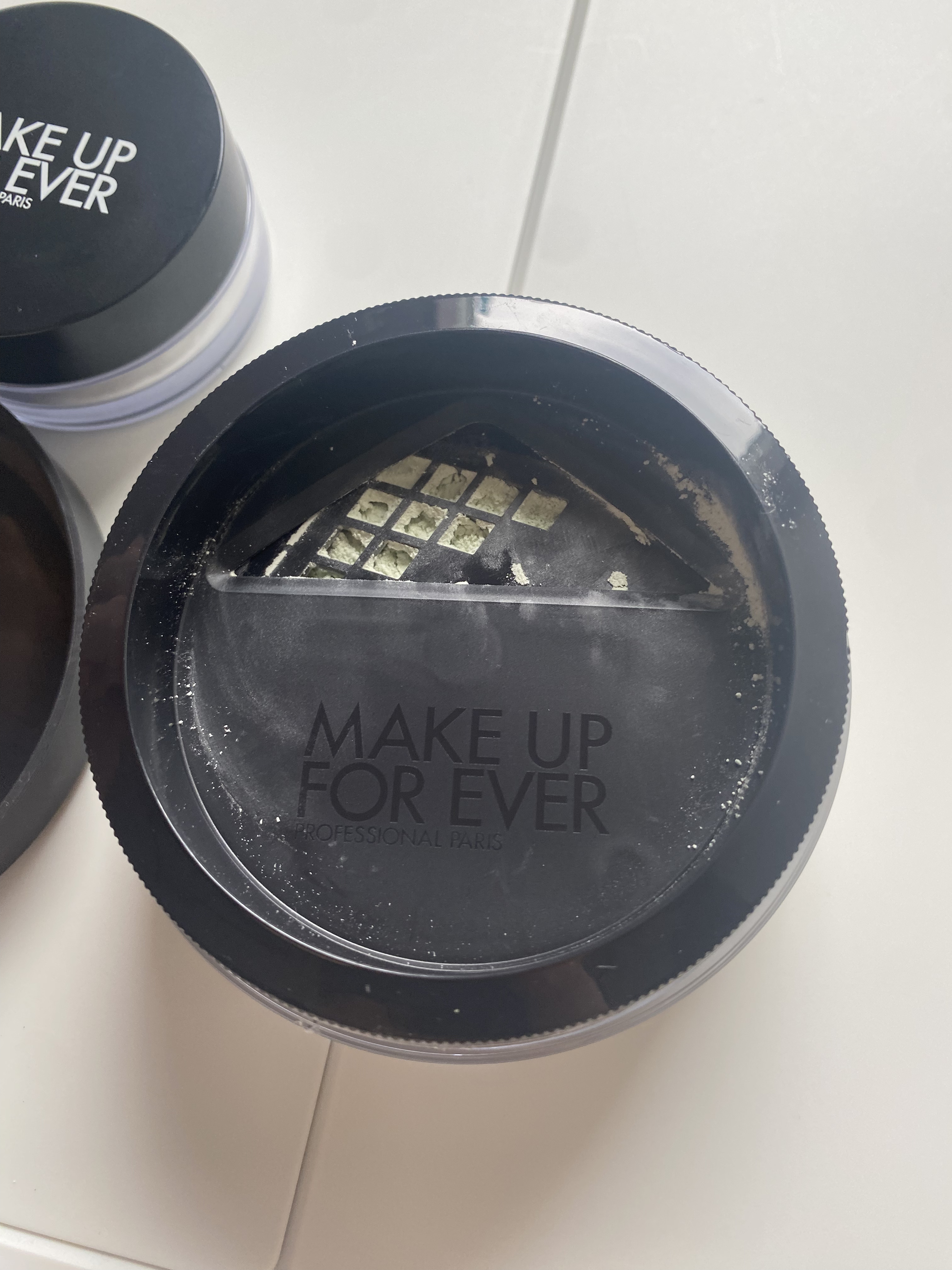 HD スキン セッティングパウダー/MAKE UP FOR EVER/ルースパウダーを使ったクチコミ（2枚目）