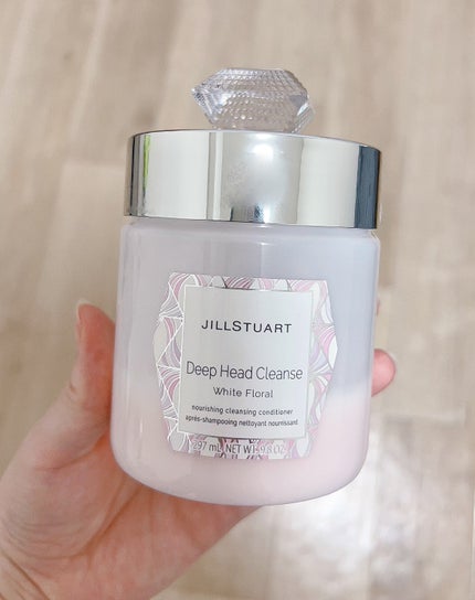 ジルスチュアート ホワイトフローラル ディープヘッドクレンズ/JILL STUART/市販シャンプーを使ったクチコミ(1枚目)