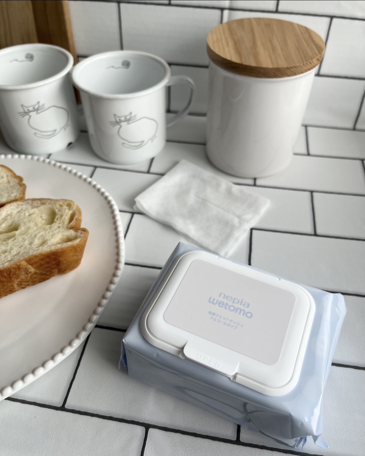 ネピア wetomo 除菌ウエットティシュ アルコールタイプ/ネピア/ティッシュを使ったクチコミ（1枚目）