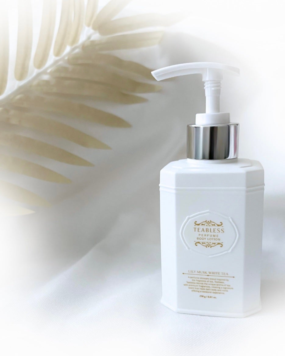 パフュームボディローション リリィムスクホワイトティー/TEABLESS/ボディローションを使ったクチコミ(2枚目)
