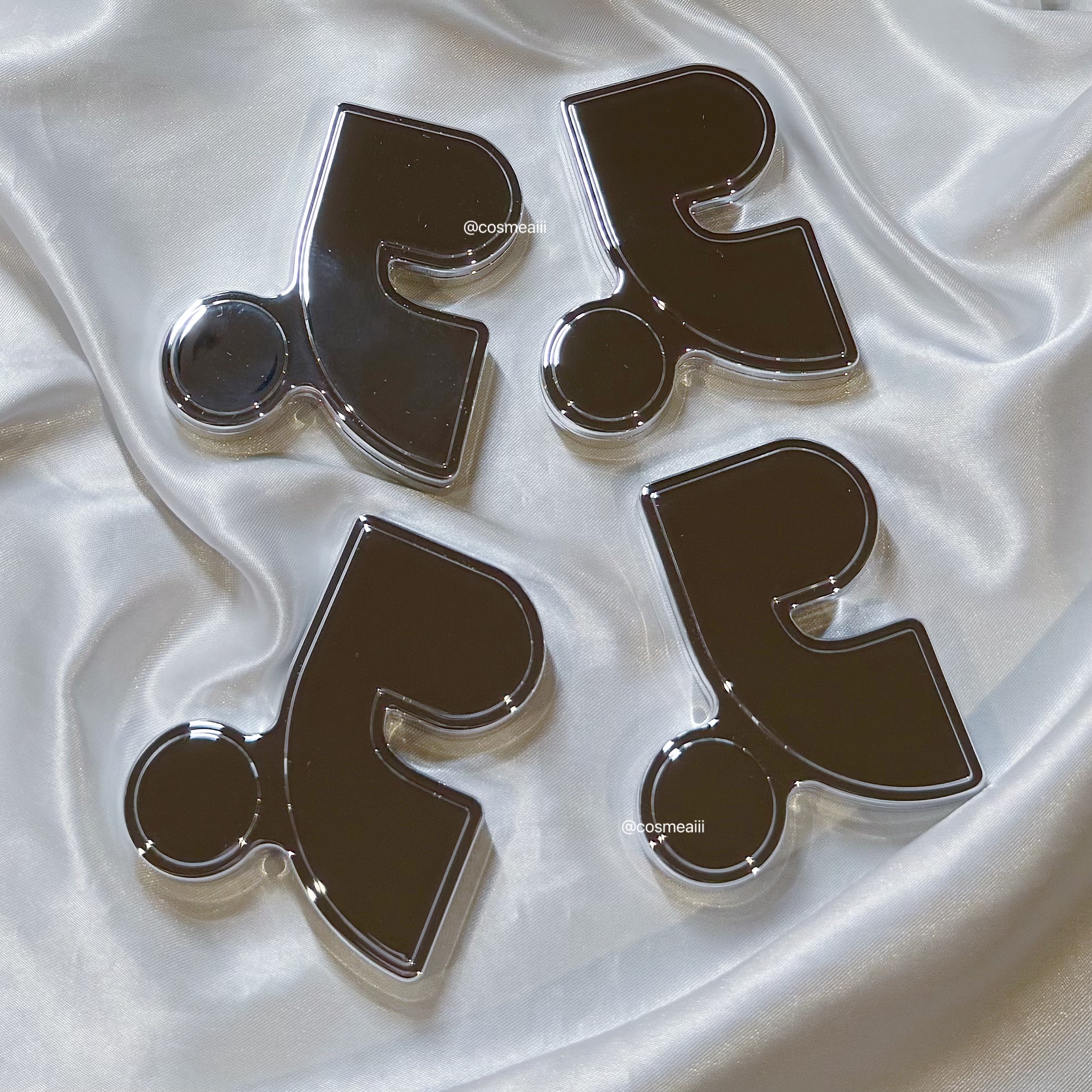 マルチブラッシュアンドハイライターデュオ/Rest & Recreation BEAUTY/ジェル・クリームチークを使ったクチコミ（2枚目）