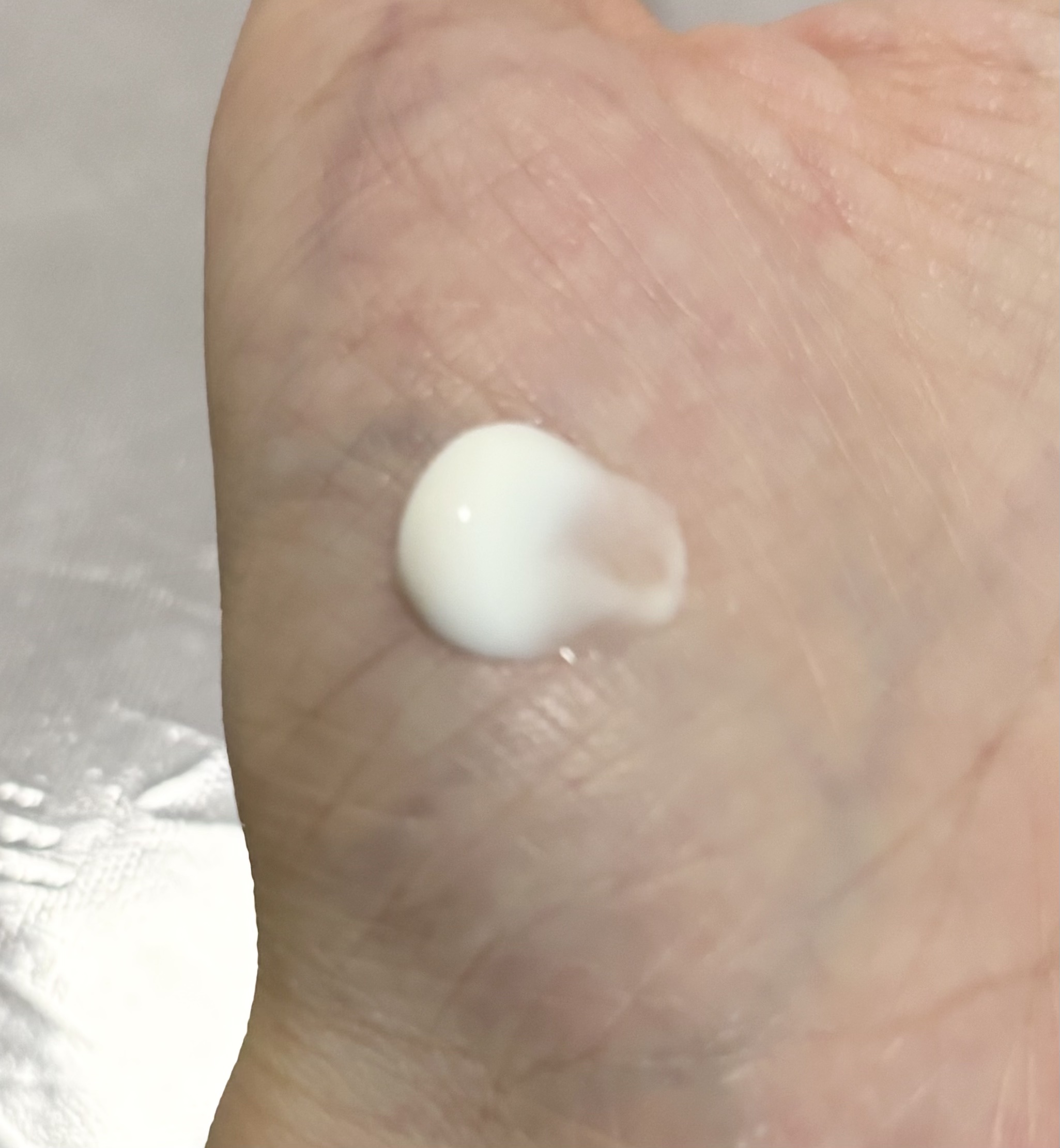 スキンバリアモイスチャーサンクリーム/Ongredients/日焼け止めクリームを使ったクチコミ（2枚目）