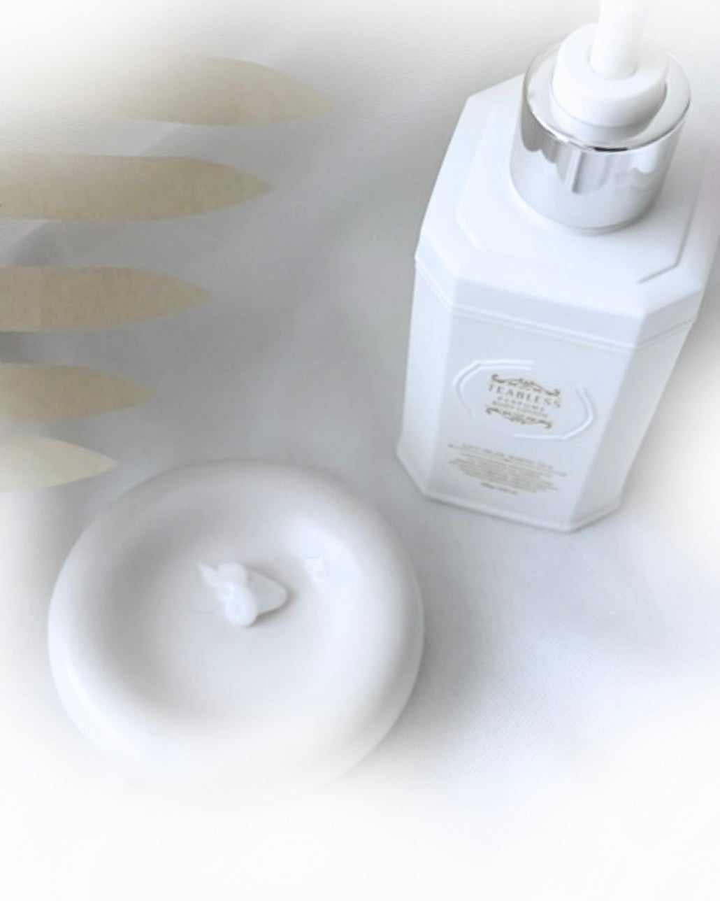 パフュームボディローション リリィムスクホワイトティー/TEABLESS/ボディローションを使ったクチコミ(3枚目)