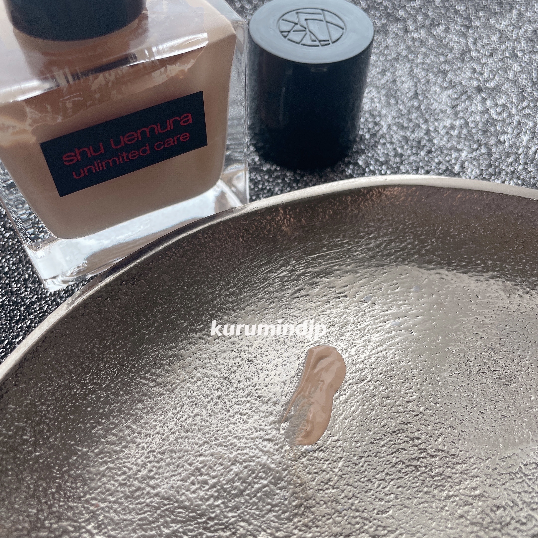 アンリミテッド ケア ツヤ セラム ファンデーション/shu uemura/リキッドファンデーションを使ったクチコミ（2枚目）