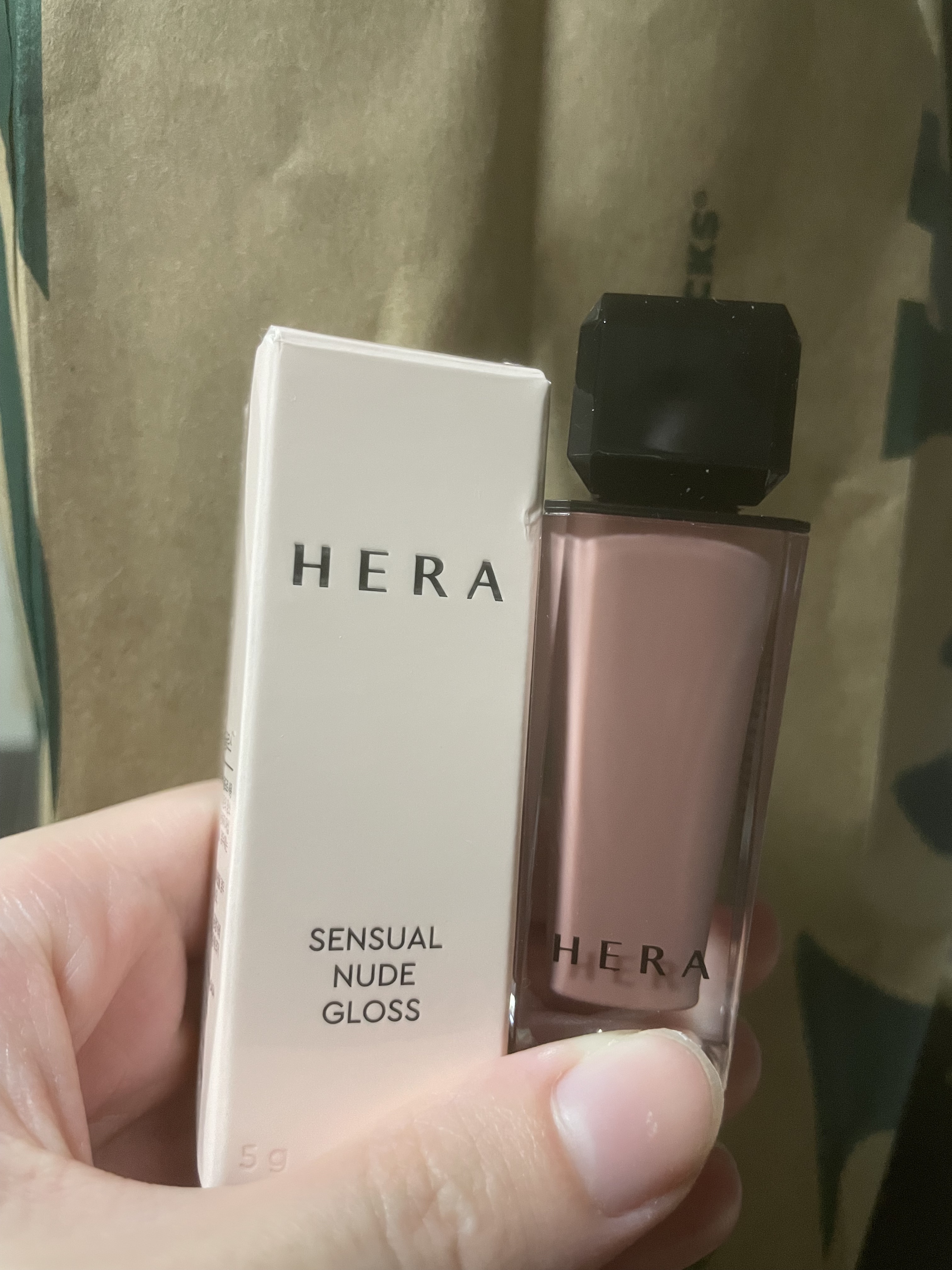 センシュアルヌードグロス/HERA/リップグロスを使ったクチコミ（1枚目）