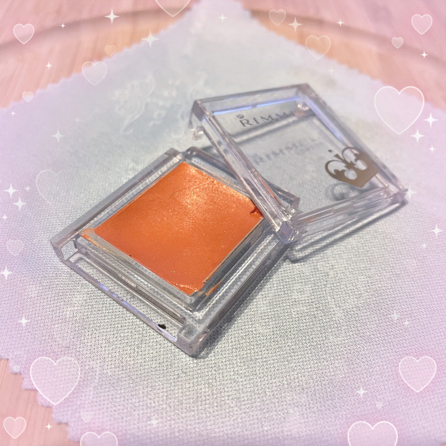 プリズム パウダーアイカラー/リンメル ロンドン/単色アイシャドウを使ったクチコミ(1枚目)