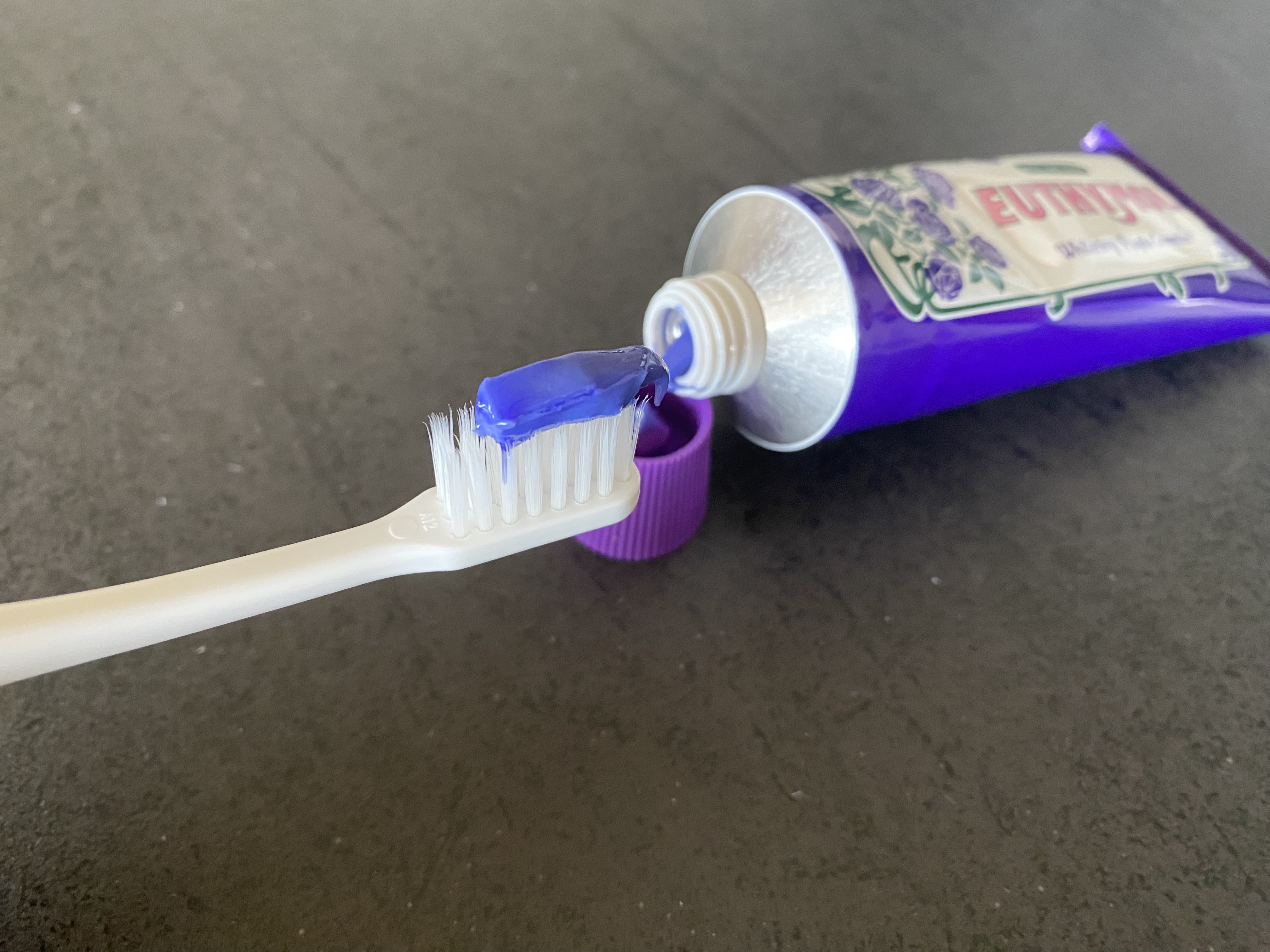 ホワイトニングパープルコレクター歯磨き粉/EUTHYMOL/その他を使ったクチコミ（3枚目）