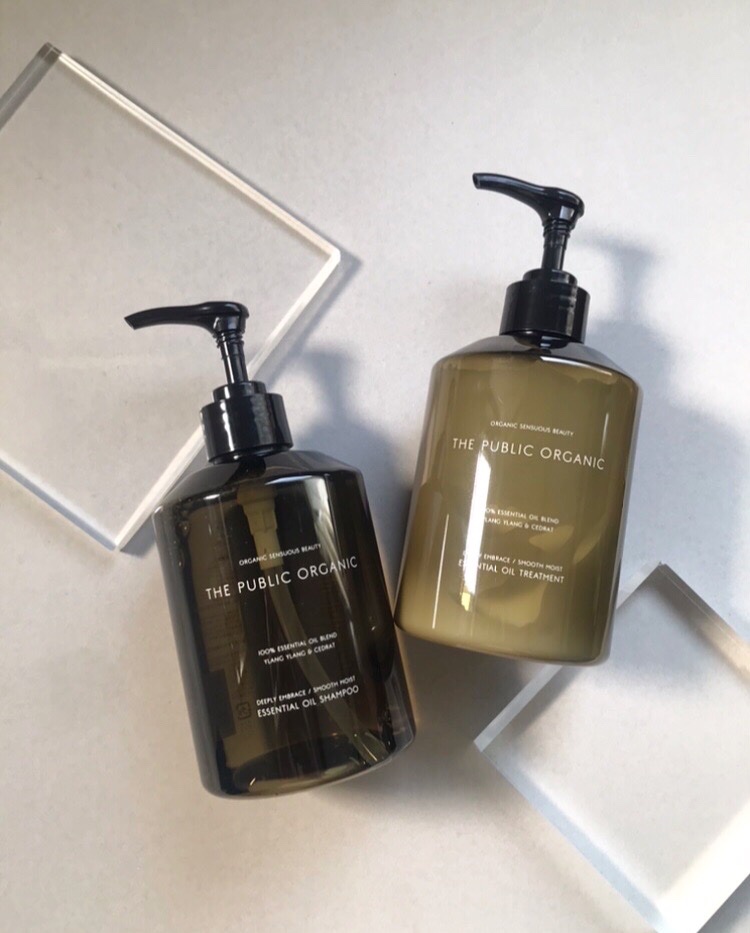 ディープリーエンブレイス スムースモイスト 精油シャンプー