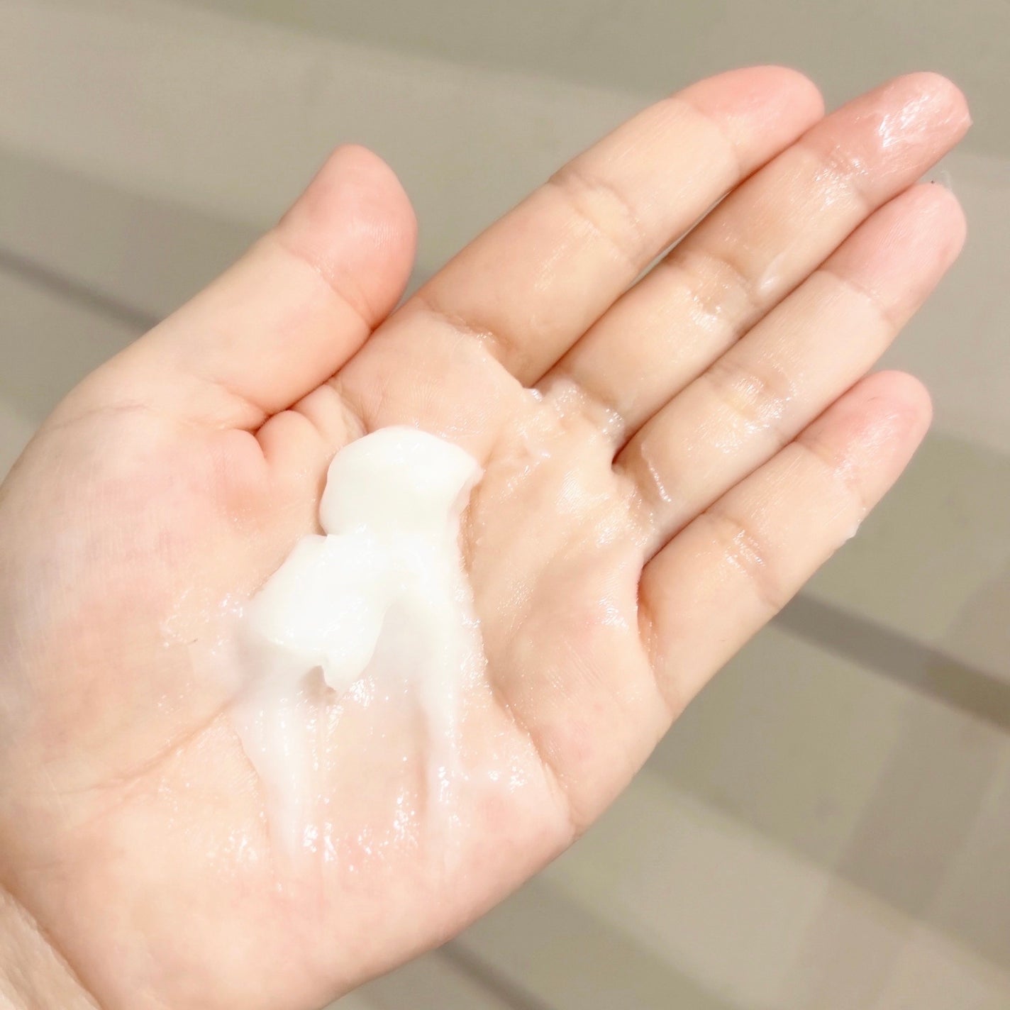 エッセンシャルプレミアム とろ生ヘアマスク/エッセンシャル/ヘアマスク・ヘアパックを使ったクチコミ(4枚目)