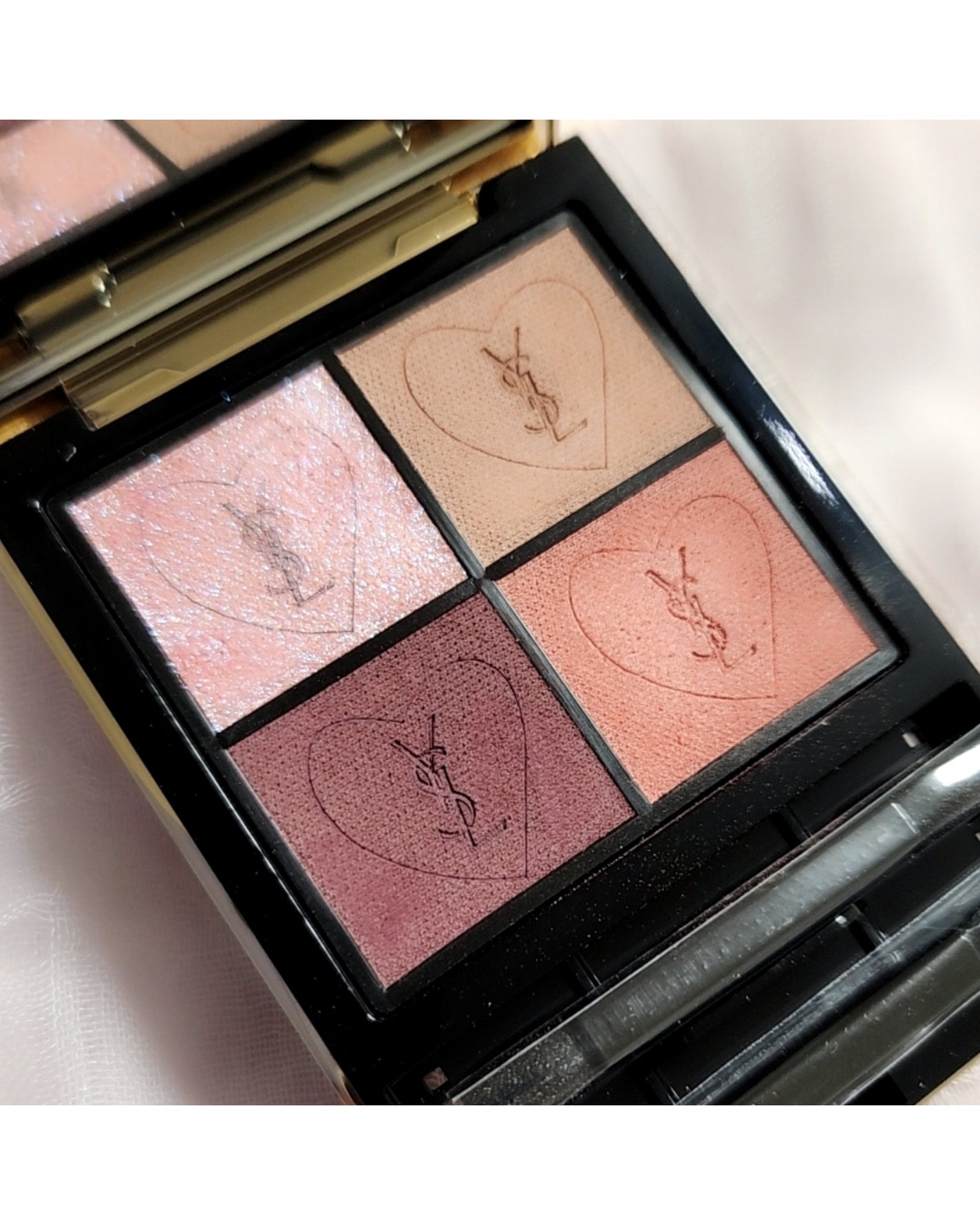 クチュール ミニ クラッチ/YVES SAINT LAURENT BEAUTE/アイシャドウパレットを使ったクチコミ(2枚目)