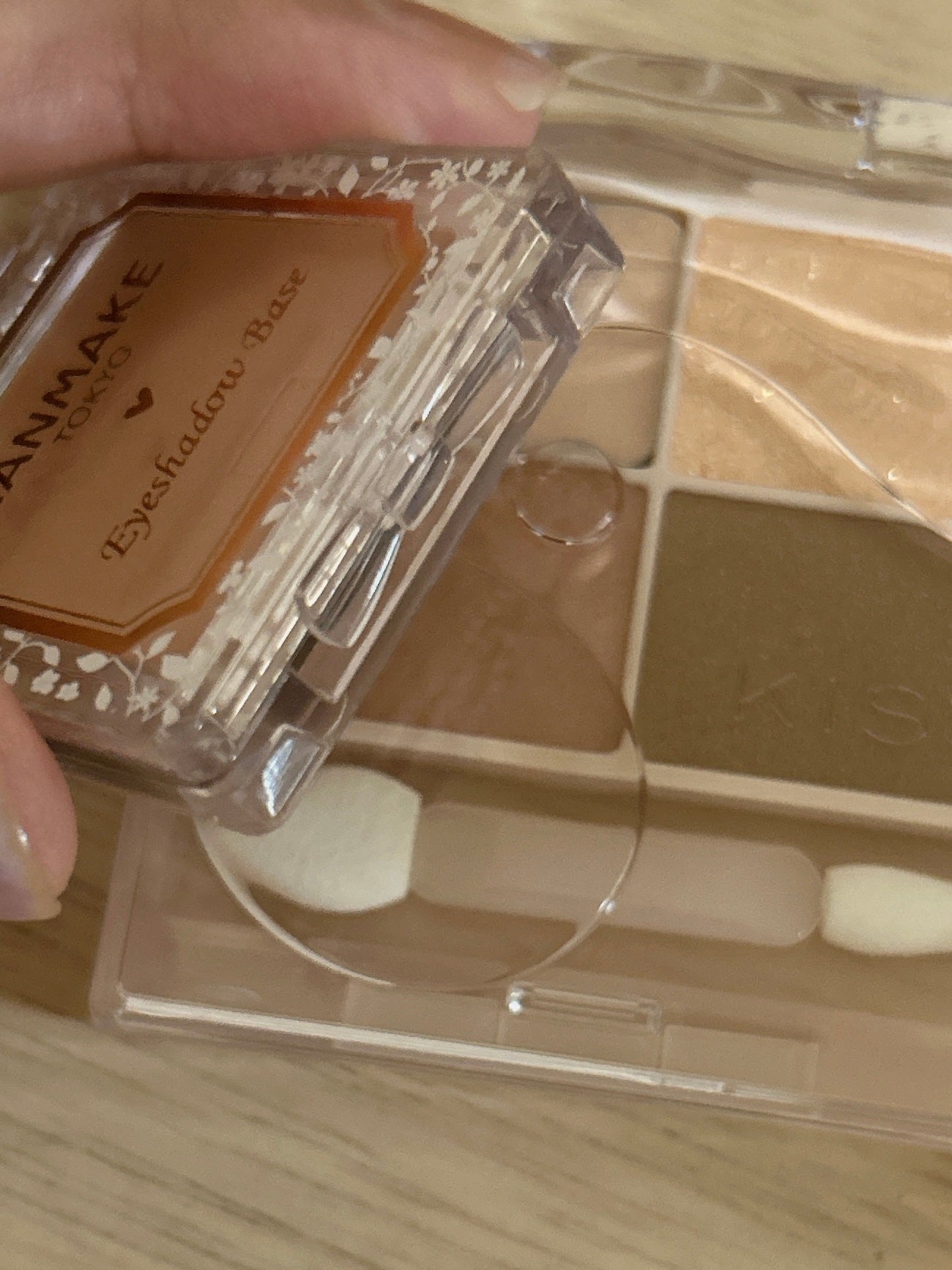 アイシャドウベース/キャンメイク/アイシャドウベースを使ったクチコミ(4枚目)