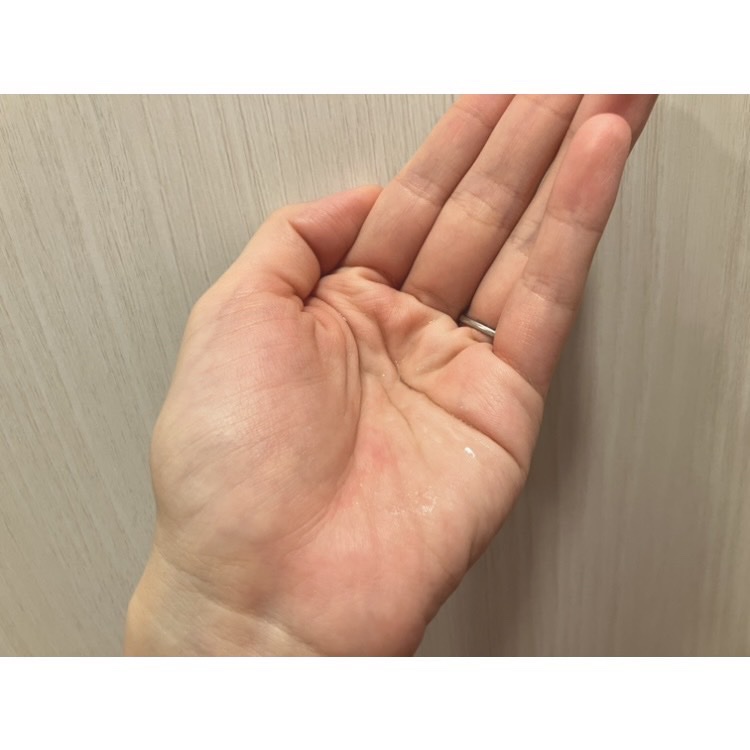 エッセンシャル プレミアム ウォータートリートメント EXスムース/エッセンシャル/アウトバストリートメントを使ったクチコミ（2枚目）