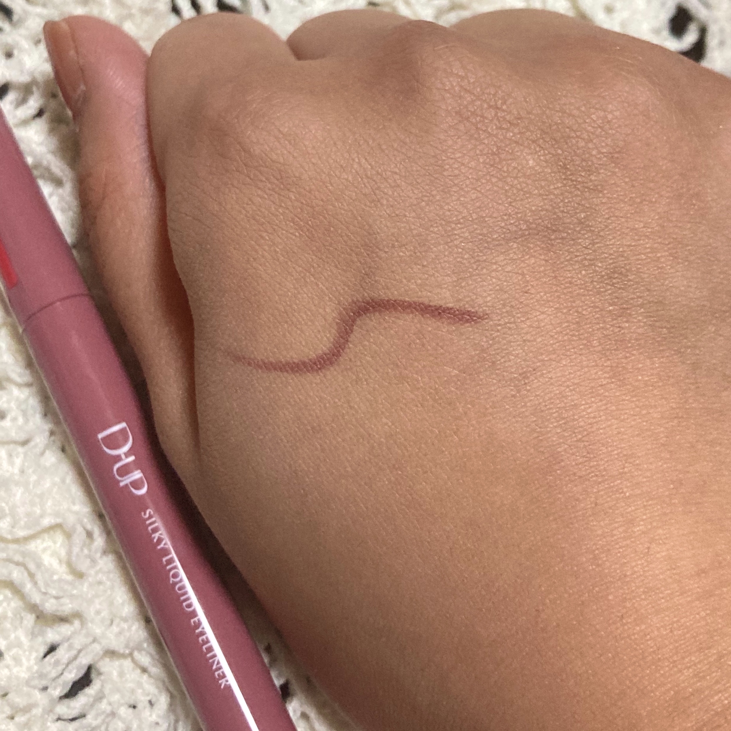 シルキーリキッドアイライナーWP シフォンピンク/D-UP/リキッドアイライナーを使ったクチコミ（2枚目）