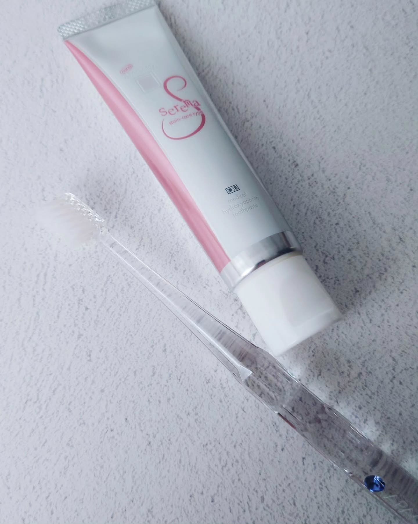 アパガード アパガードクリスタル歯ブラシのクチコミ「株式会社サンギ様から、アパガードクリスタル歯ブラシを提供していただきました。

クリスタルデザ.....」（1枚目）