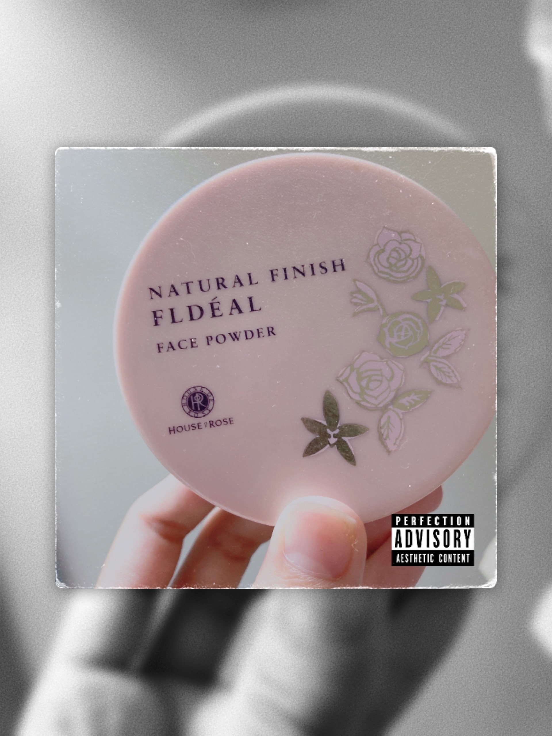 アミュールシフォン フェースパウダー/ハウス オブ ローゼ/ルースパウダーを使ったクチコミ（1枚目）