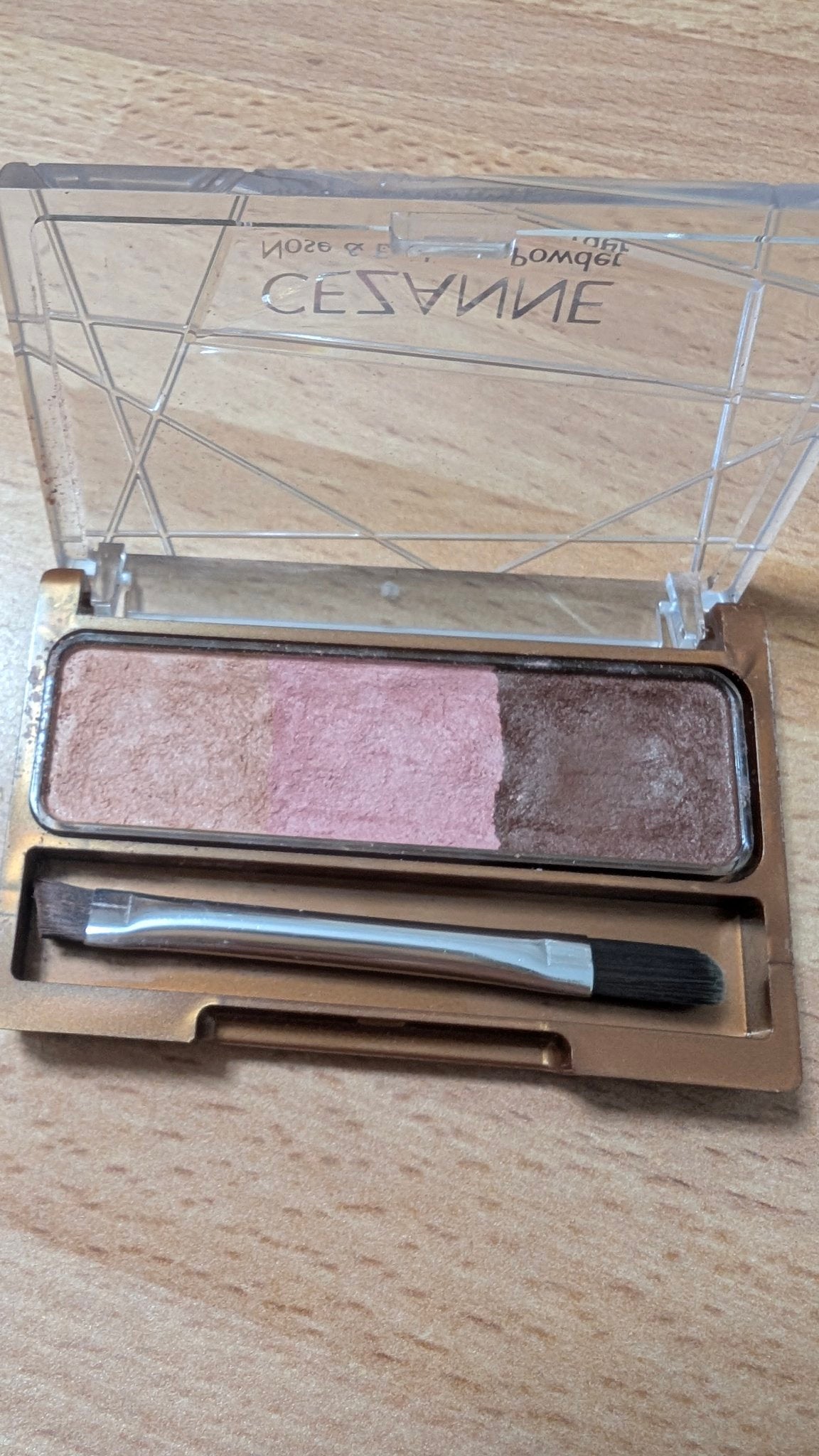 ノーズ&アイブロウパウダー/CEZANNE/パウダーアイブロウを使ったクチコミ(1枚目)