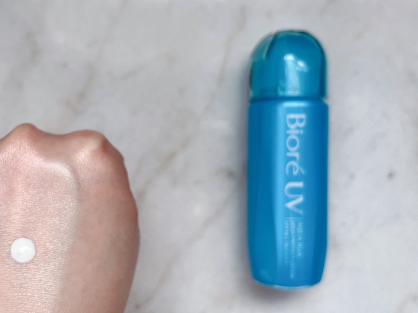 ビオレUV アクアリッチ アクアプロテクトローション(水層パック)/ビオレ/日焼け止めローションを使ったクチコミ(2枚目)