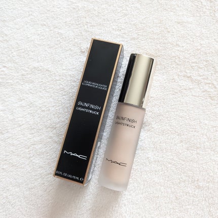 スキンフィニッシュ ライトストラック リキッド ハイライター/M・A・C/リキッドハイライトを使ったクチコミ(1枚目)