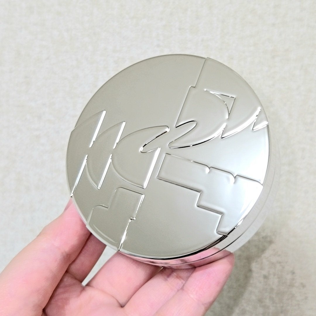 エンジェリックサテンクッション/TWO SLASH FOUR/クッションファンデーションを使ったクチコミ(1枚目)