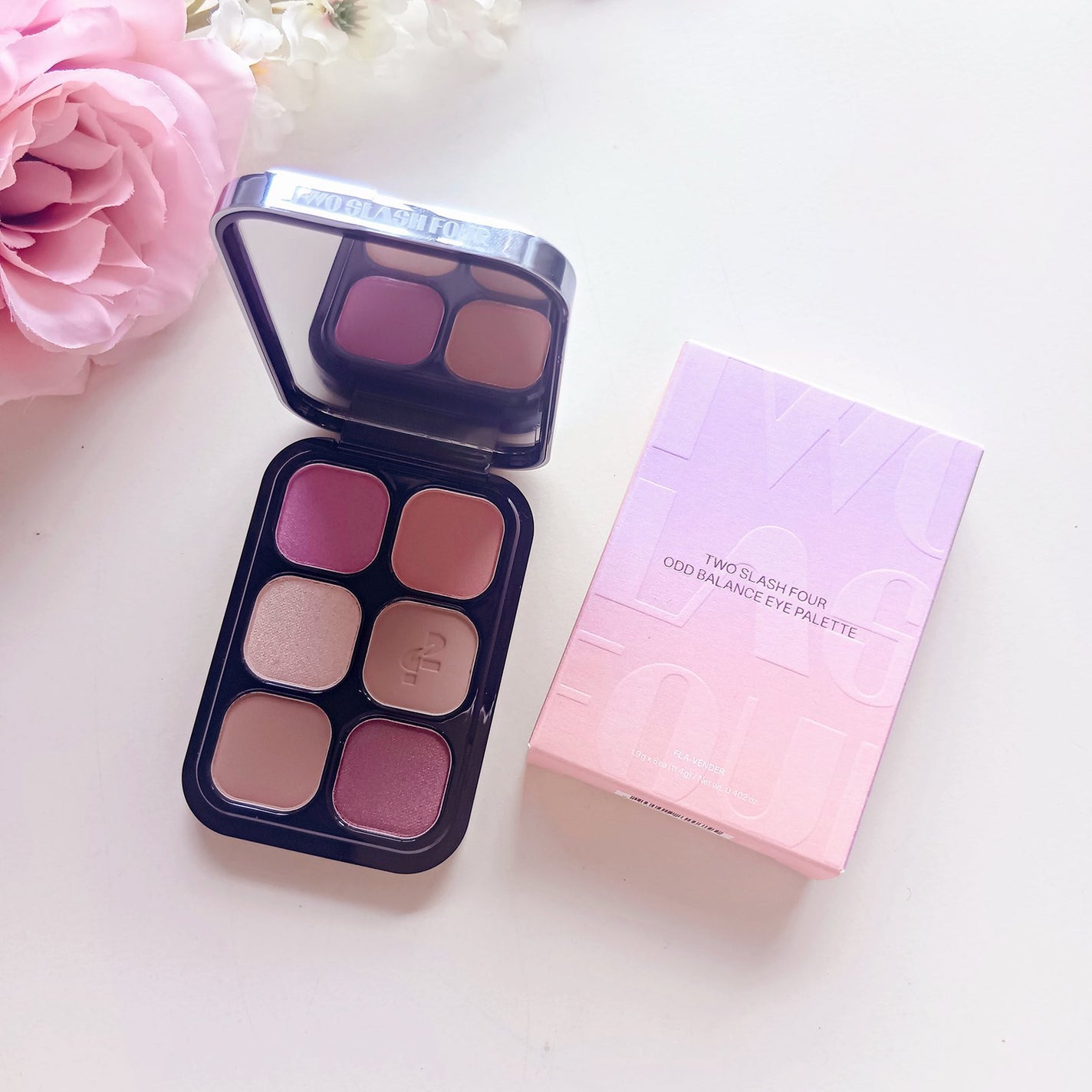 bambi♡ on LIPS 「TWOSLASHFOURbyRISABAE🩷オッドバランスアイ..」(1枚目)