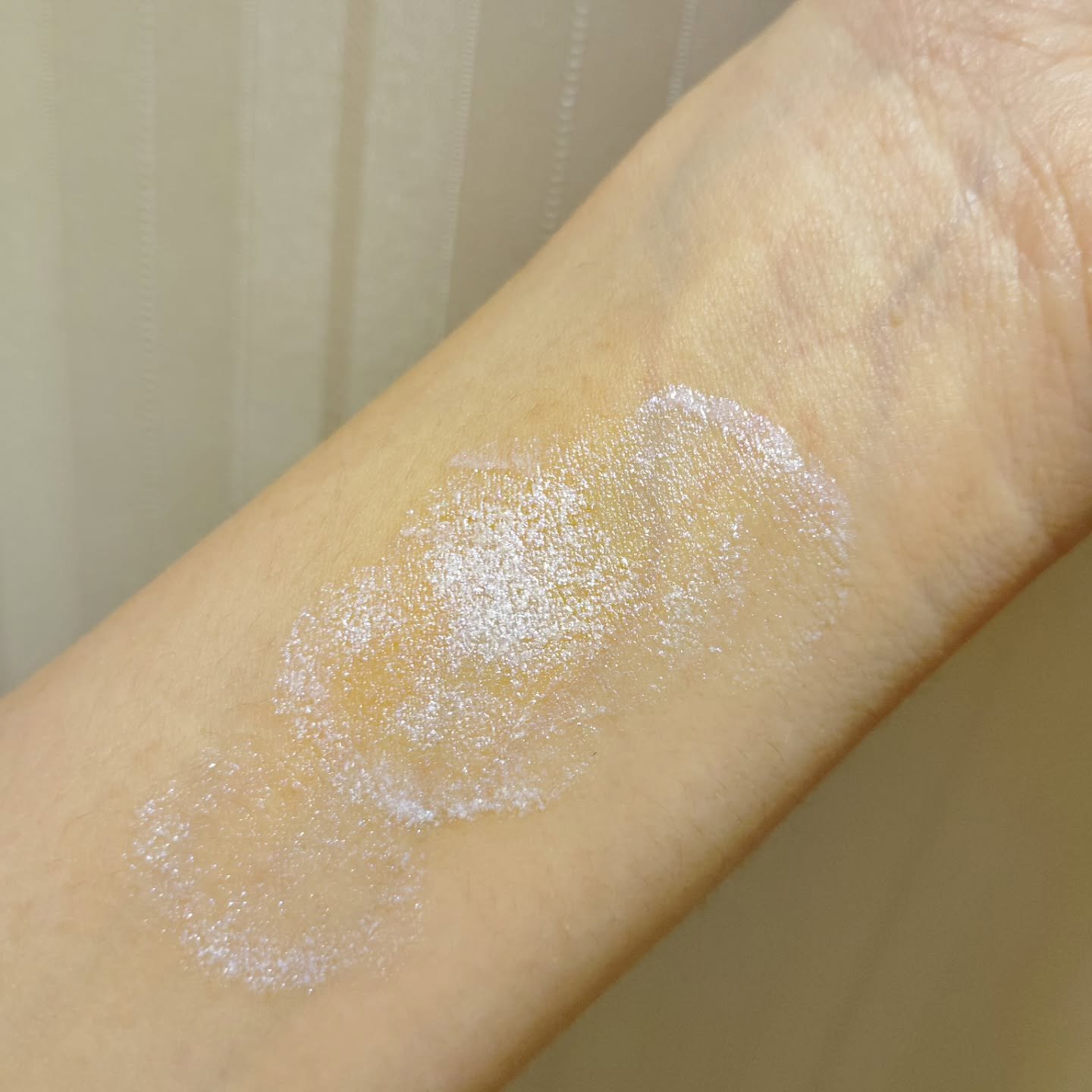 LoNLy  シンティランテハイライトセラム  HS01 (ルミナート)Luminato/LoNLy /リキッドハイライトを使ったクチコミ（3枚目）