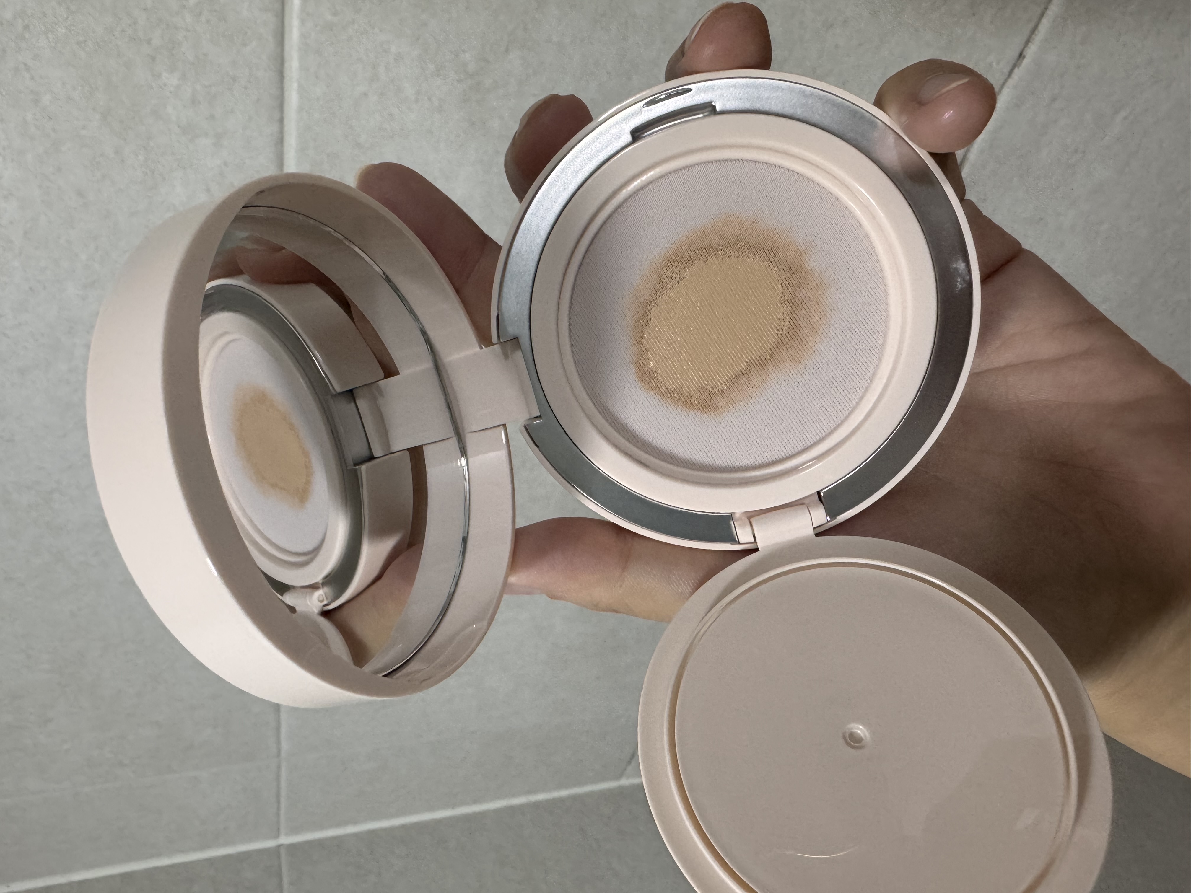 リフレクション スキン グロウ クッション ファンデーション/HERA/クッションファンデーションを使ったクチコミ（1枚目）