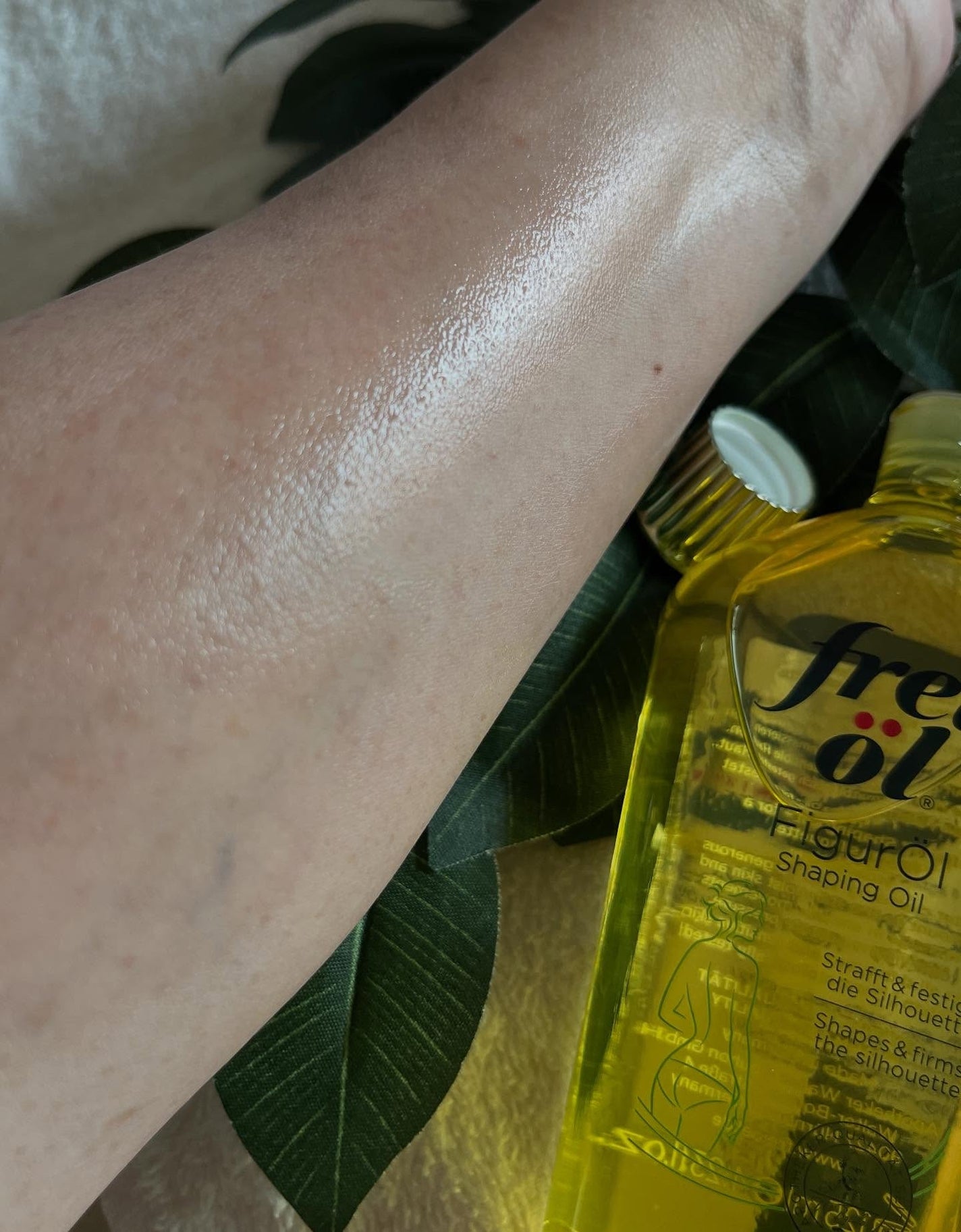 シェイピングオイル(Shaping Oil)/フレイオイル(freioil)/ボディオイルを使ったクチコミ(3枚目)